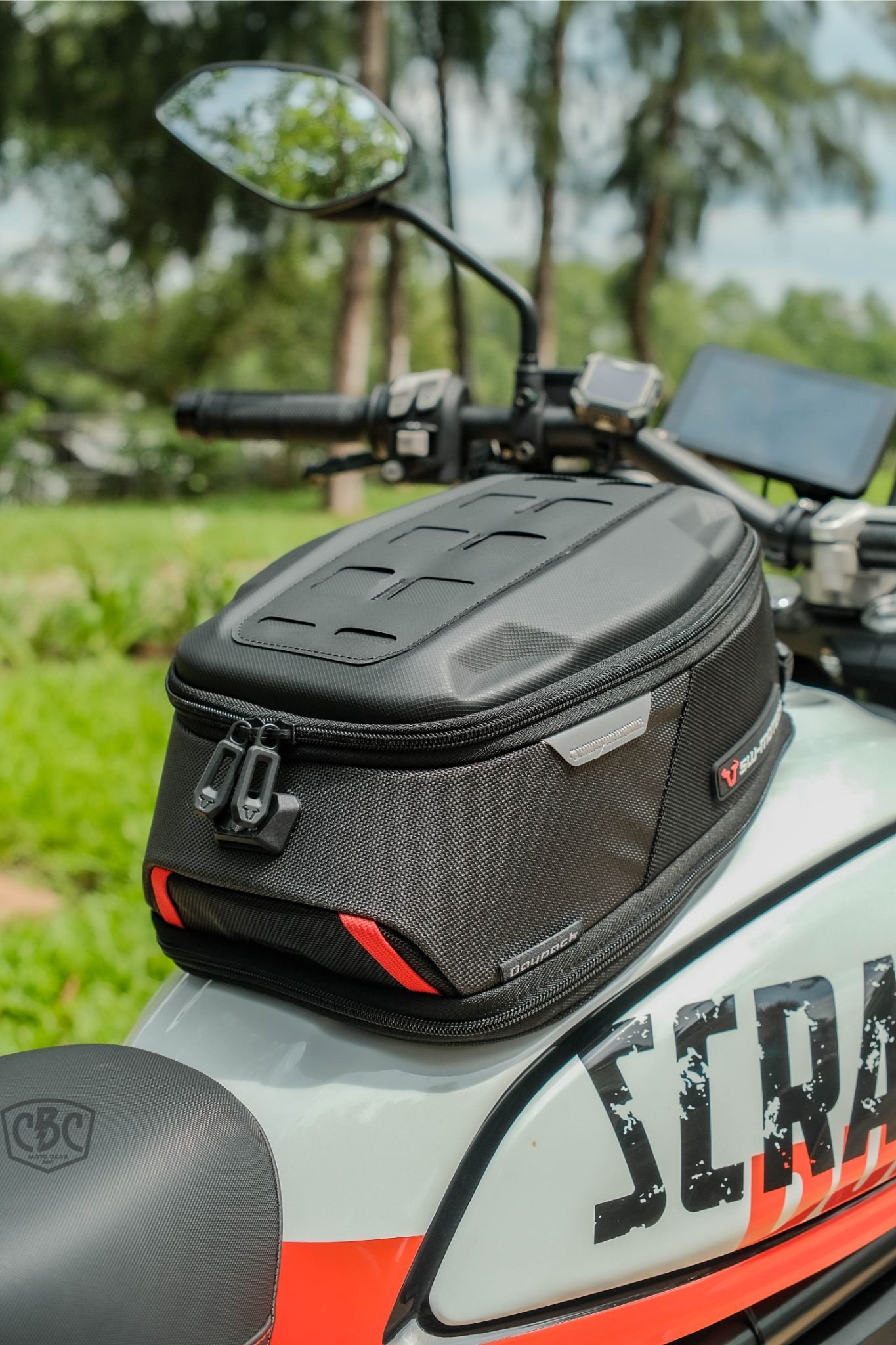 Túi Hít Bình Xăng SW-Motech Pro DayPack Magnet tank bag 6-9L. CBC MOTO GEAR
