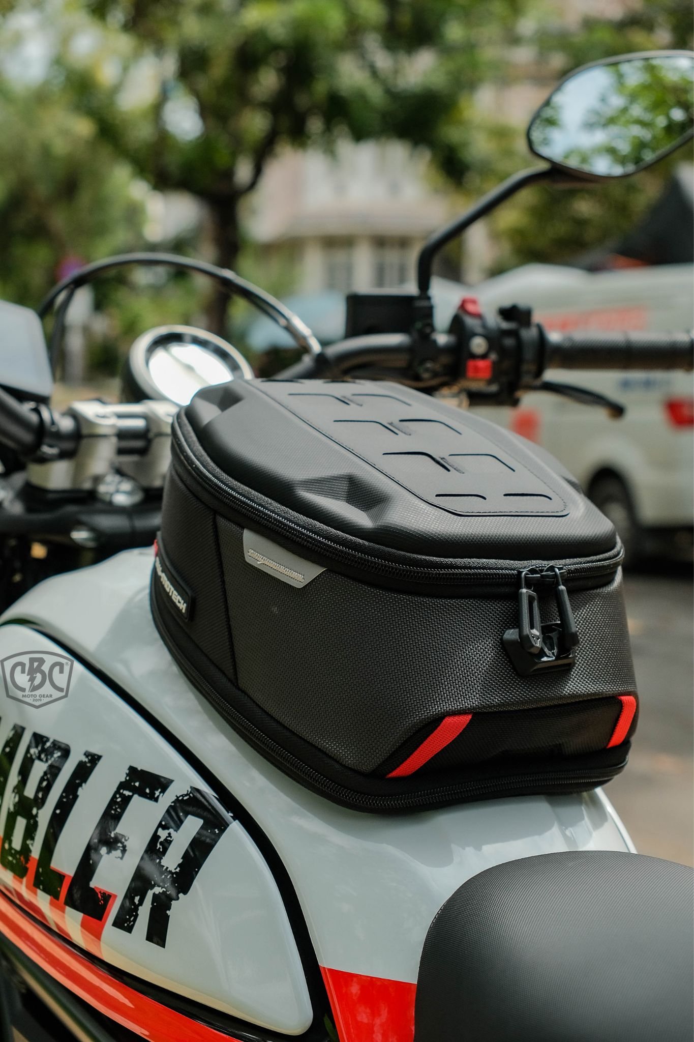 Túi Hít Bình Xăng SW-Motech Pro DayPack Magnet tank bag 6-9L. CBC MOTO GEAR