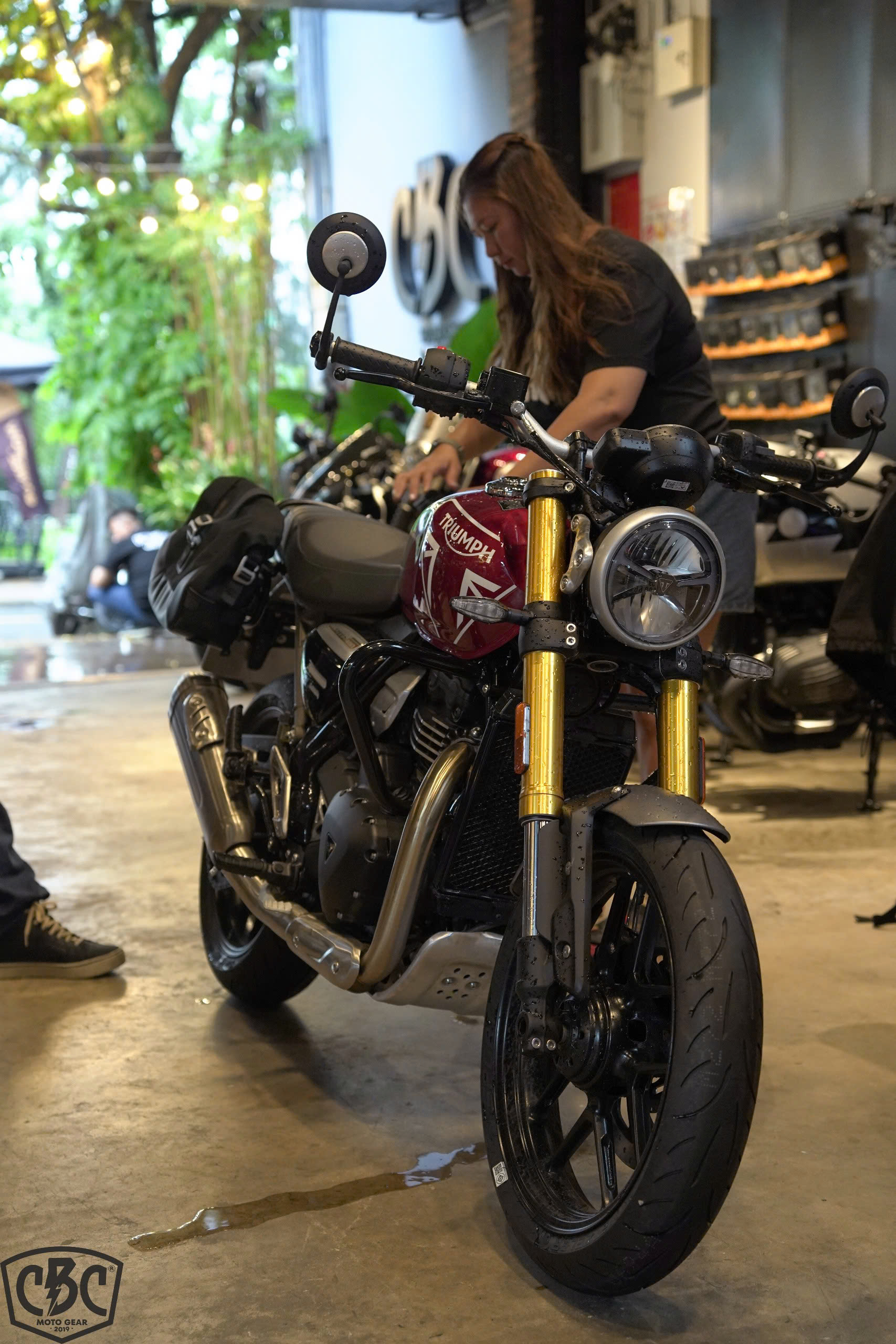 Khung treo túi SW-Motech Triumph Scrambler 400 / Speed 400 – Phải
