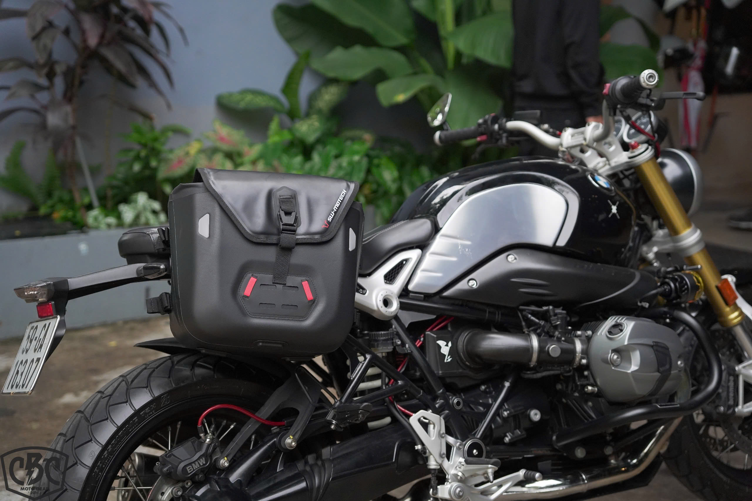 Khung Túi SW-Motech SLC Phải cho BMW R9T