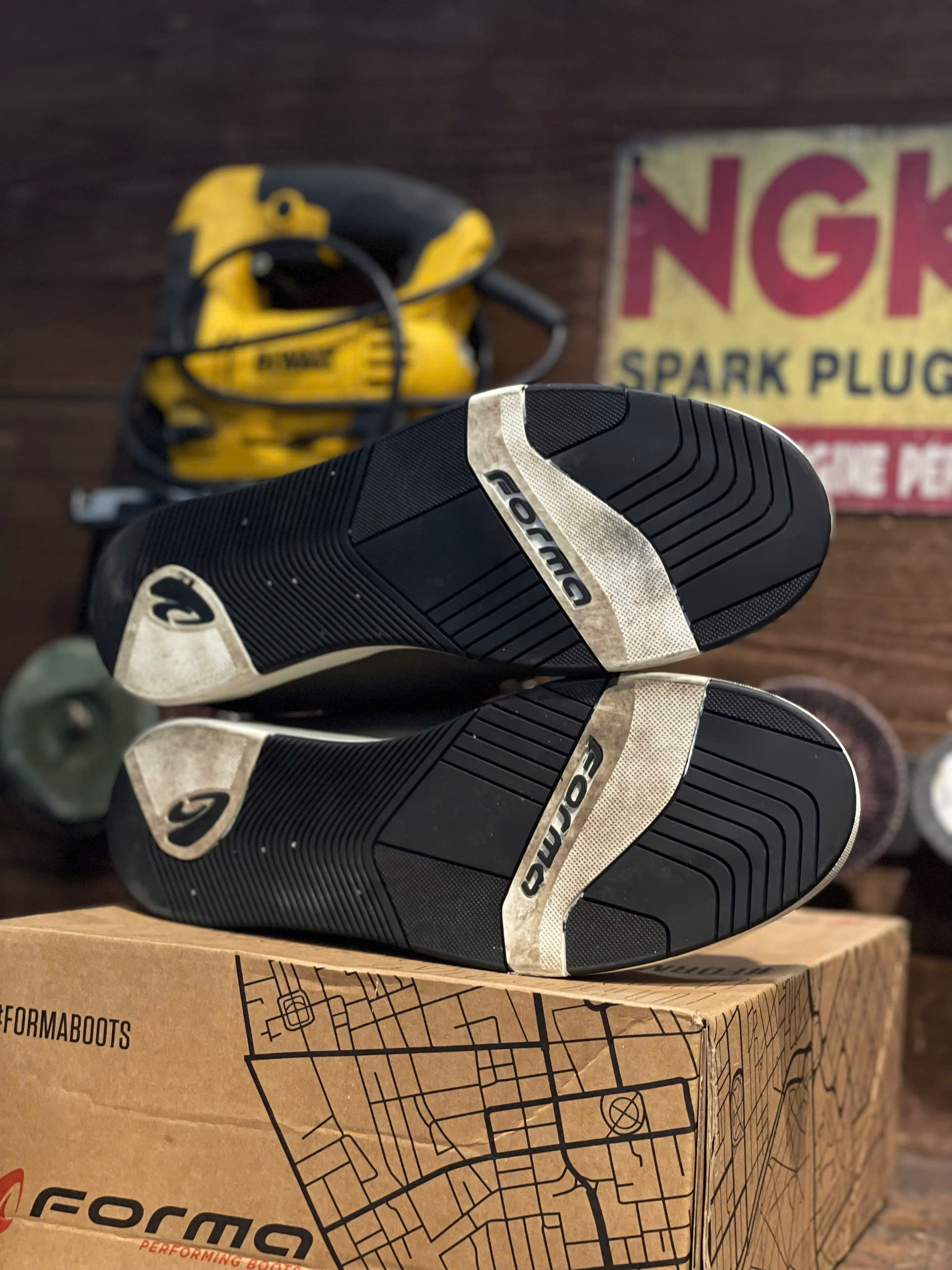 (Hàng lướt) Giày Forma Swift Dry Size 41