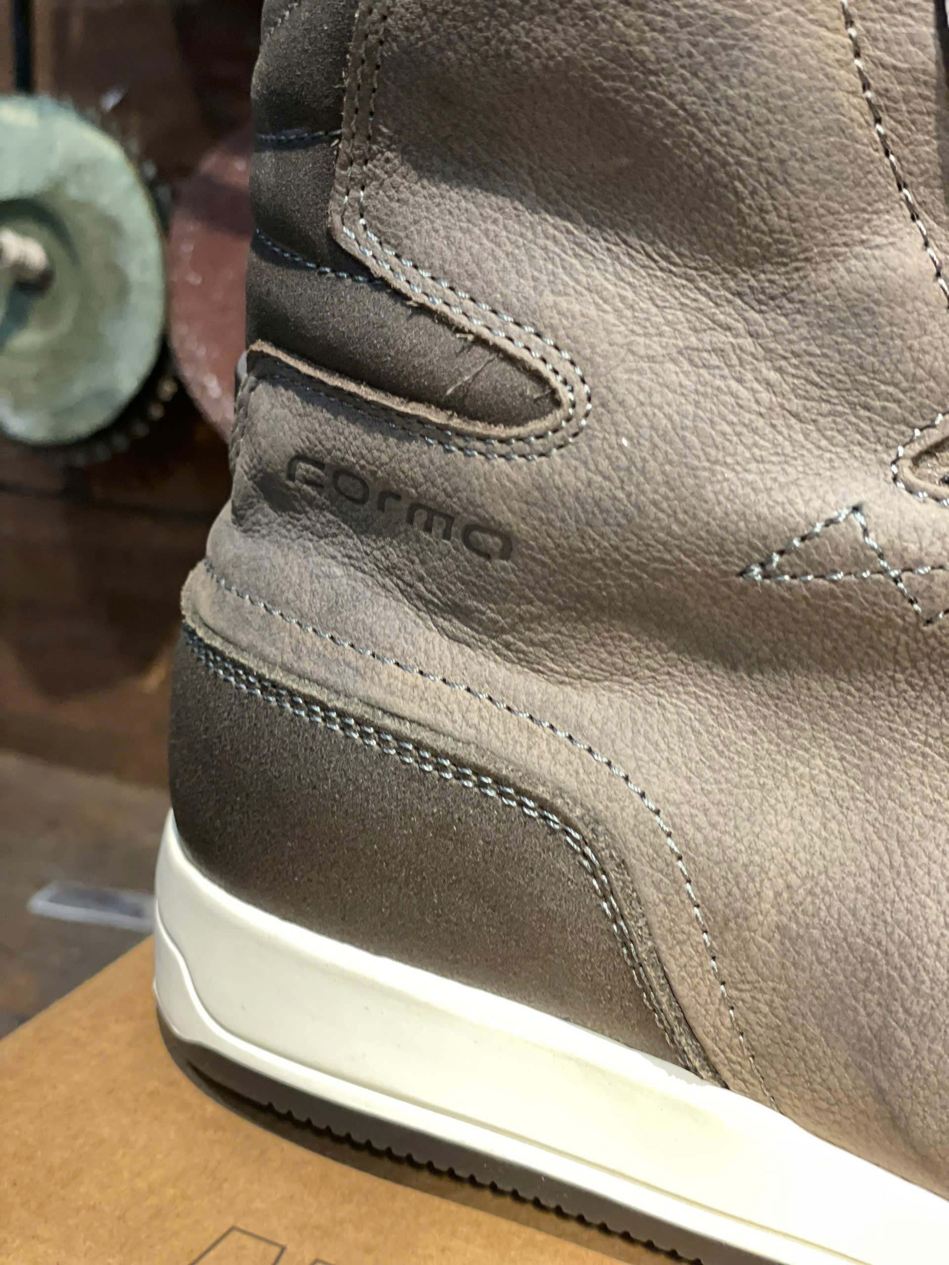 (Hàng lướt) Giày Forma Swift Dry Size 41