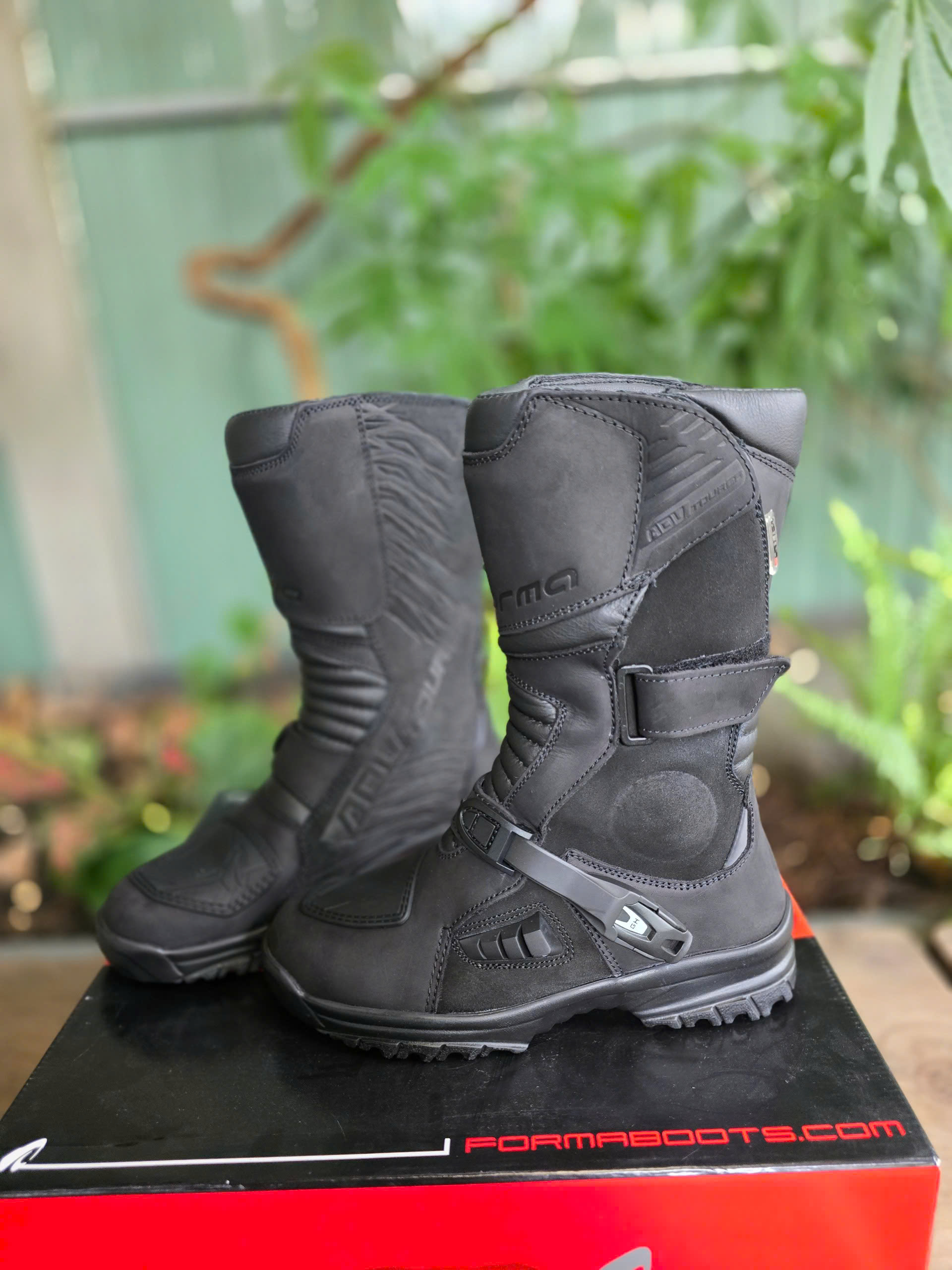 Giày Forma ADV Tourer Dry - ĐEN