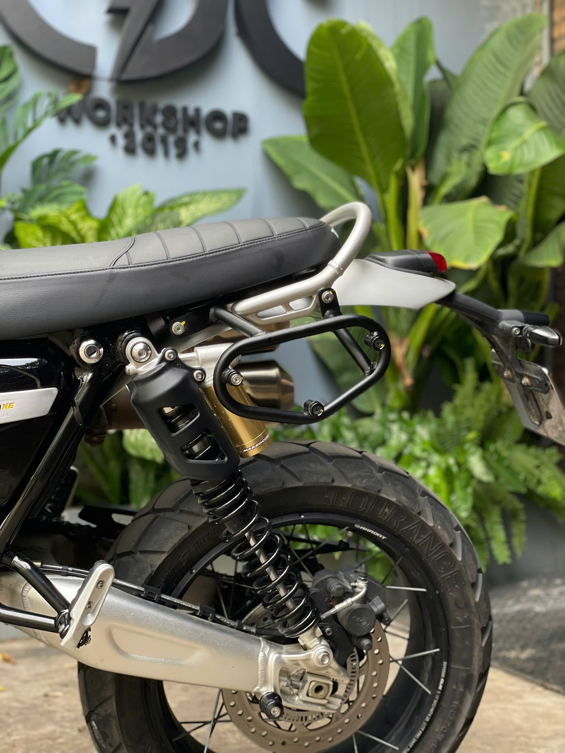 Khung túi SW-Motech Triumph Scrambler 1200 – Trái