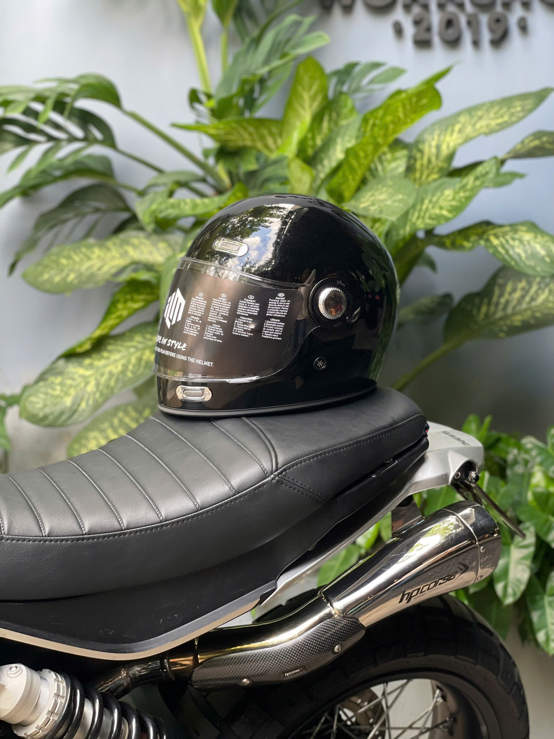 NÓN BẢO HIỂM ILM Z503 - ĐEN BÓNG ( KHÔNG NHŨ)