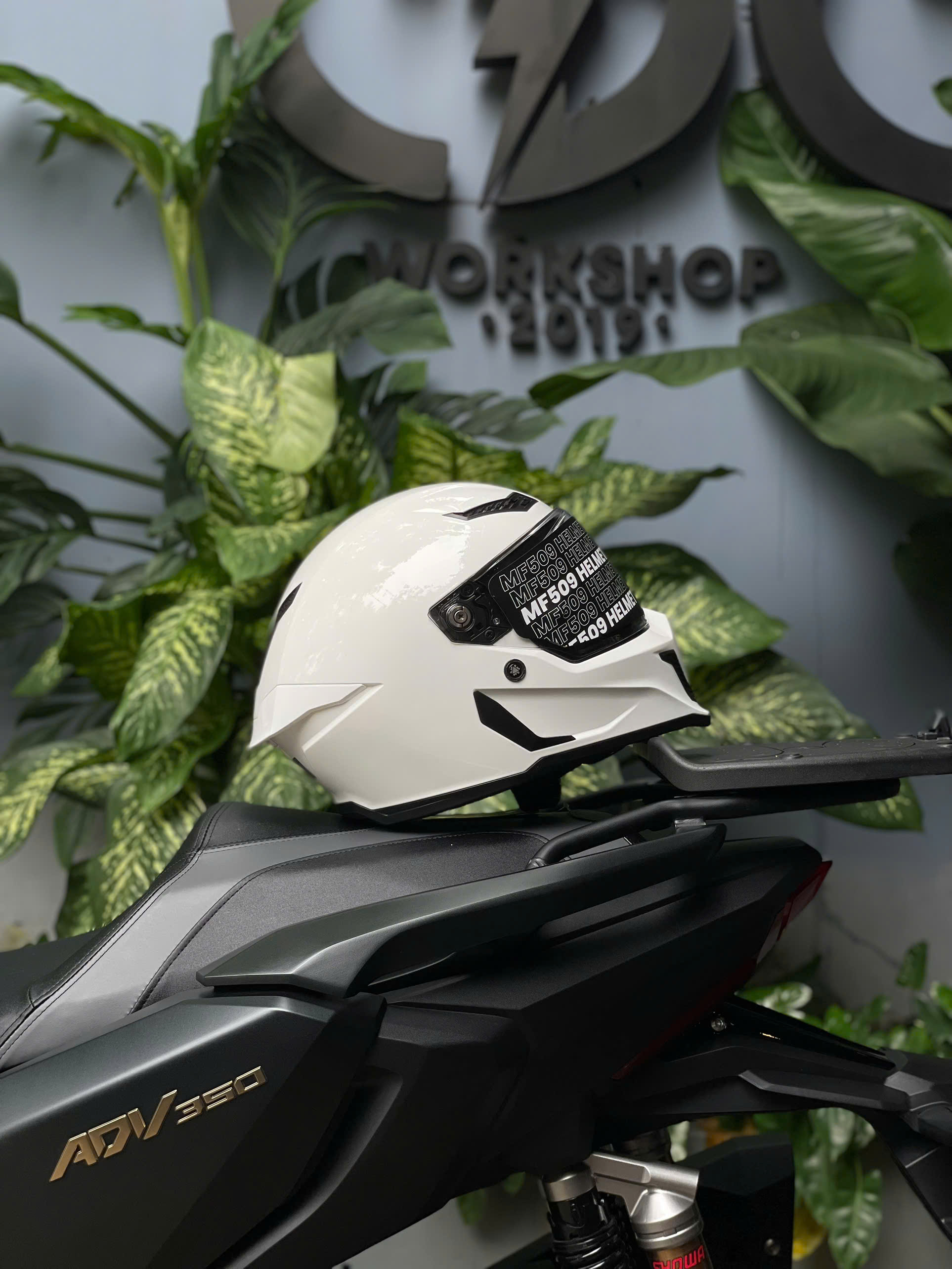 NÓN BẢO HIỂM ILM MF509 - TRẮNG