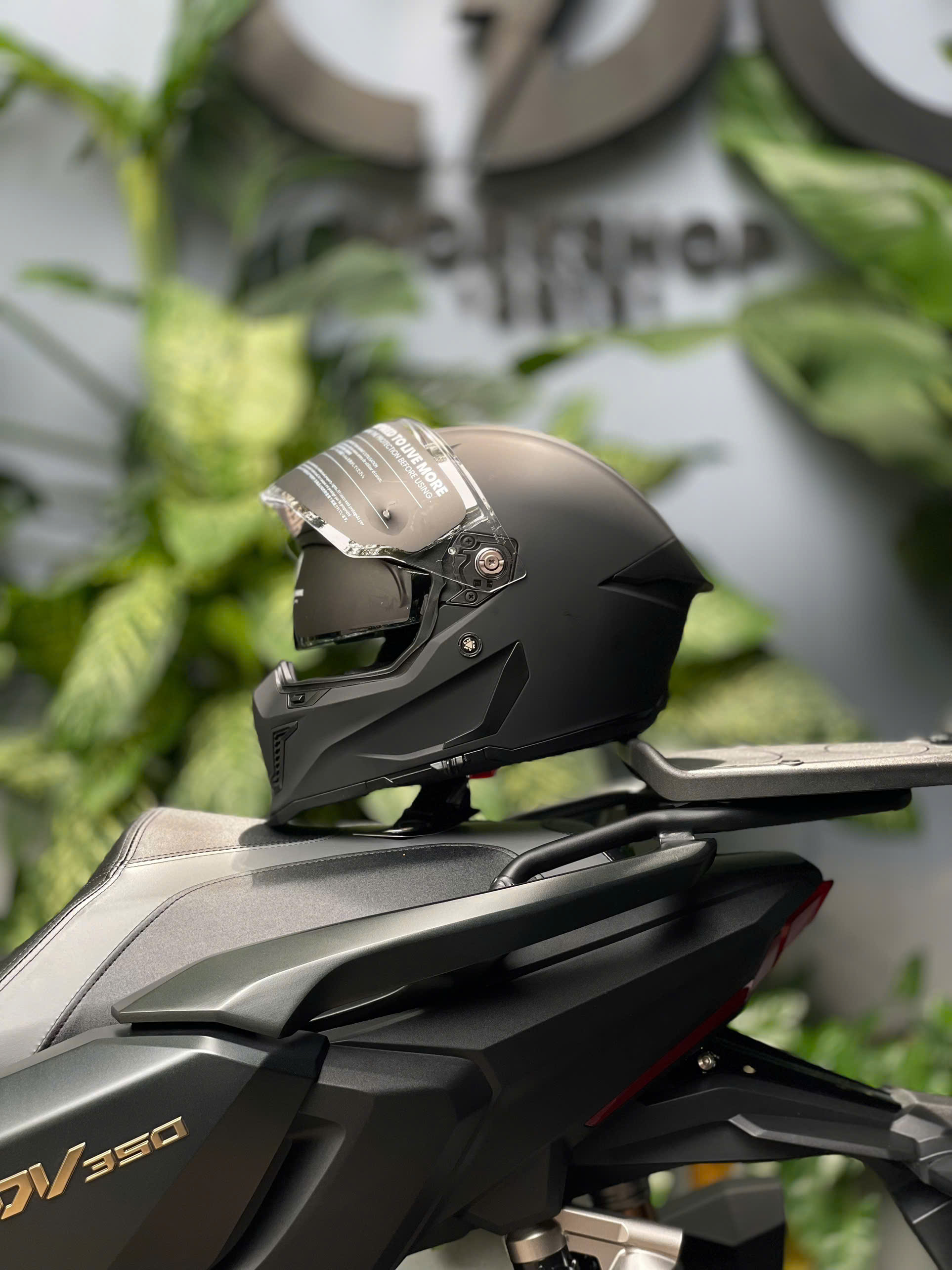 NÓN BẢO HIỂM ILM MF509 - ĐEN NHÁM