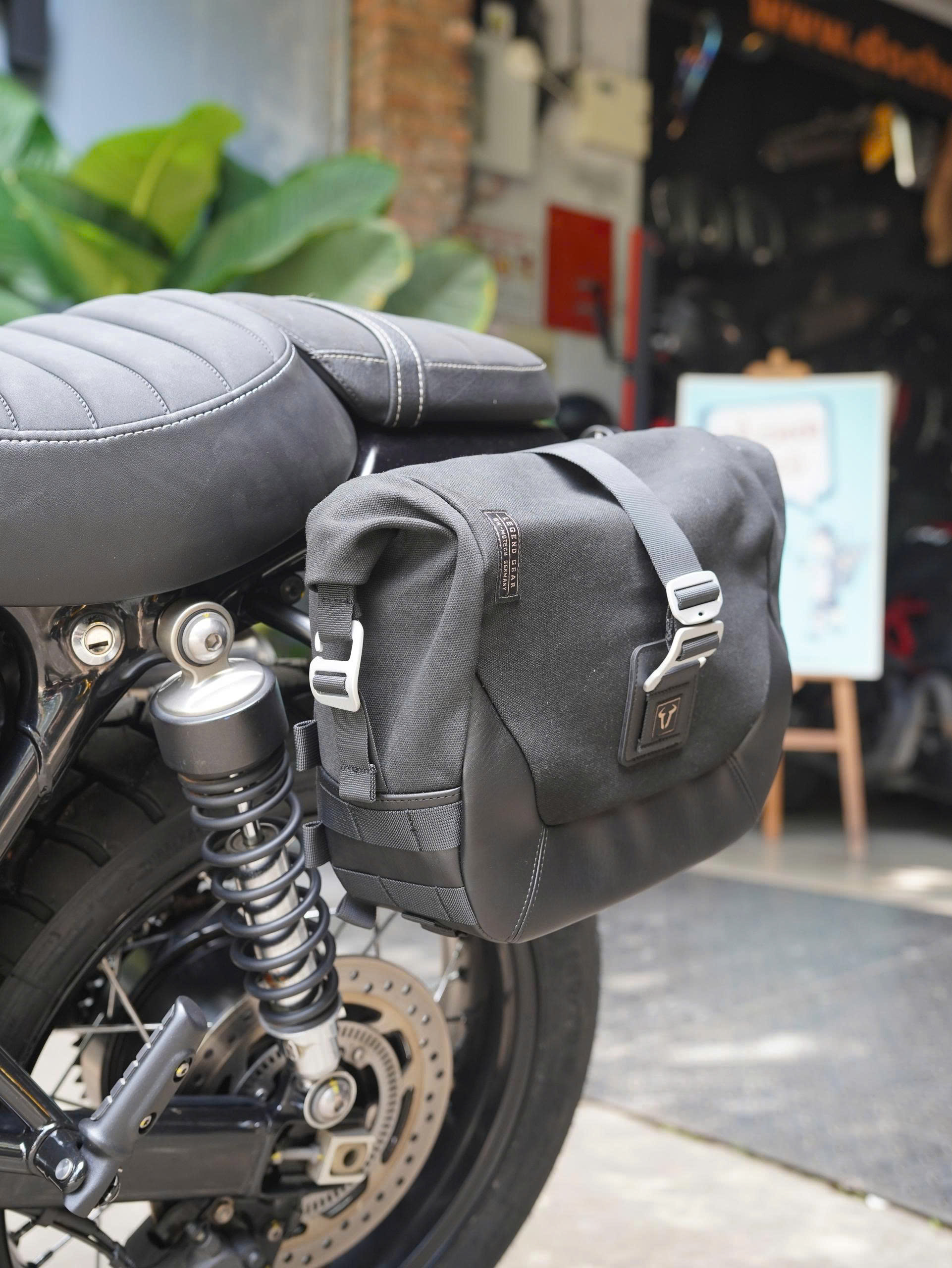 Túi hông SW-Motech Legend Gear 9.8l - Phải