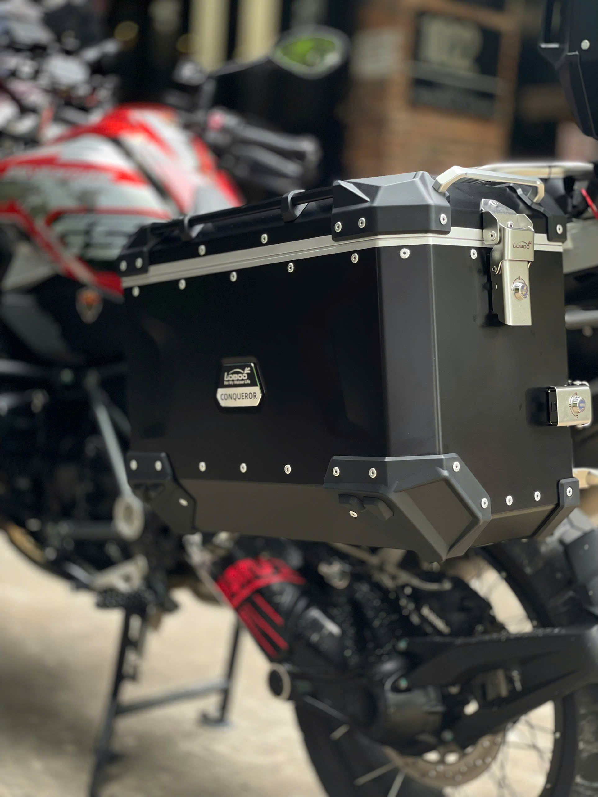 Thùng hông Loboo Conqueror BMW 1250 GS / GSA 45L-38L