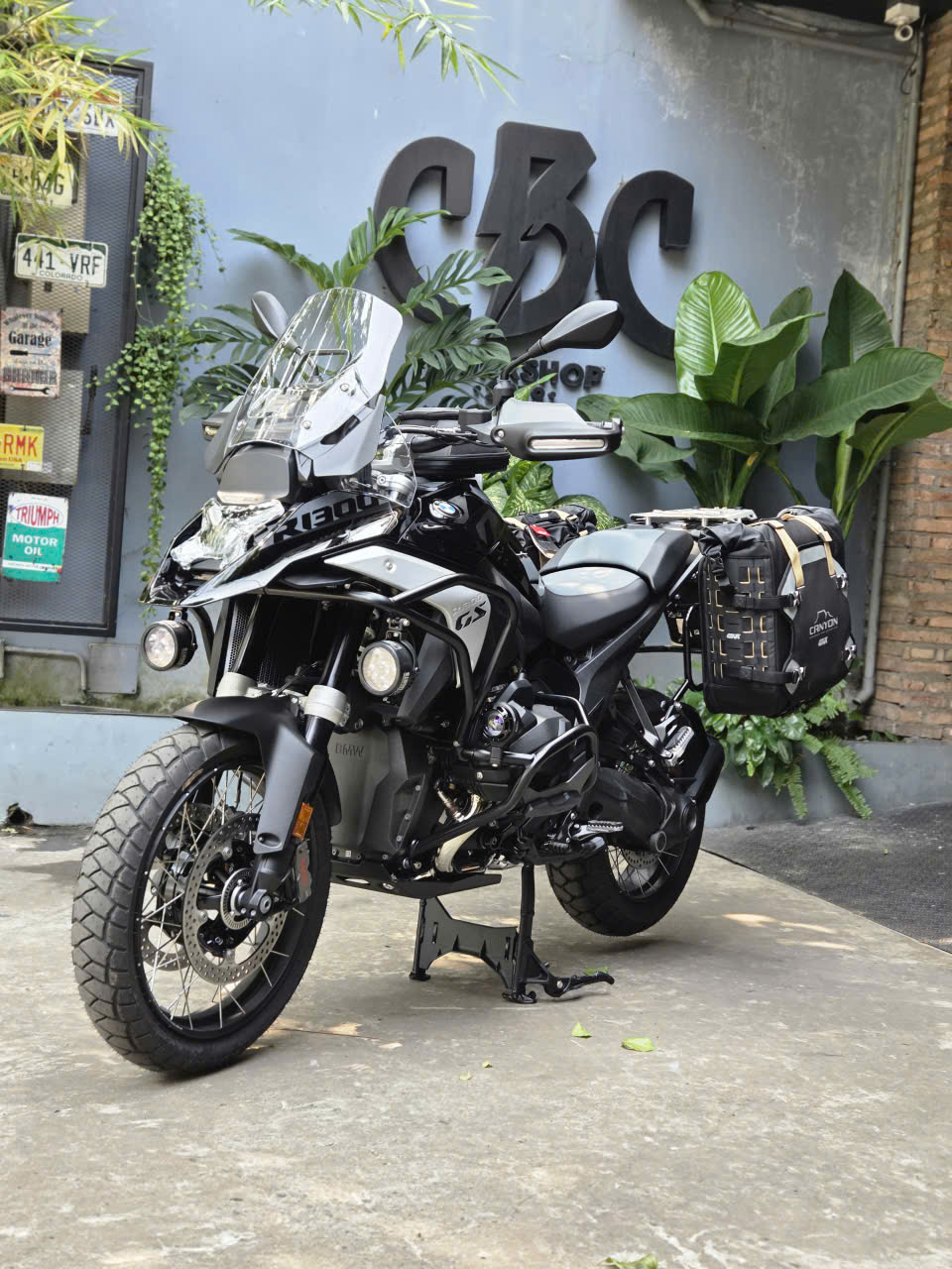 Túi Hông GIVI GRT709B Pat Universal - (35L-35L)