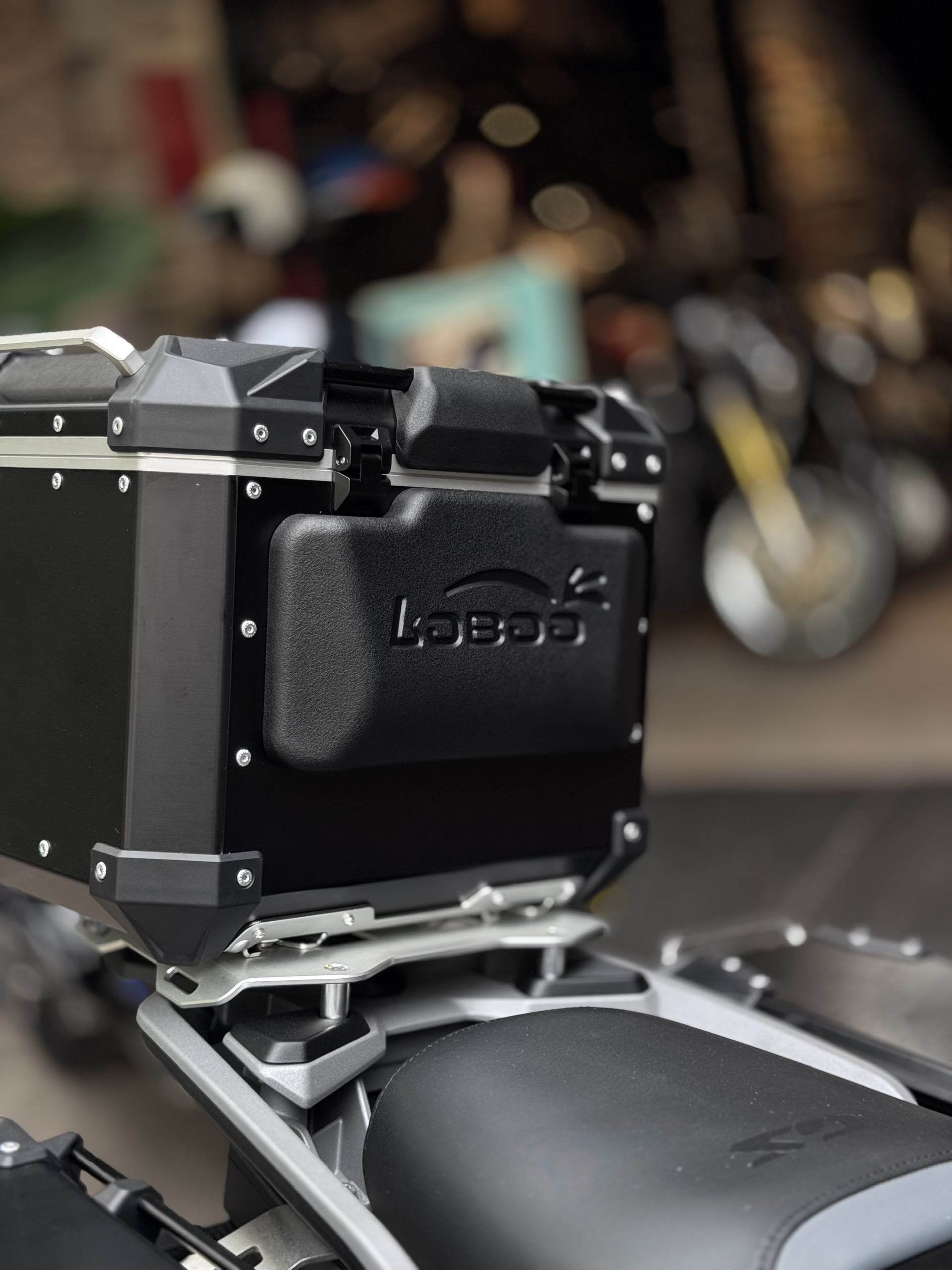 Thùng hông Loboo Conqueror BMW R1300GS / GSA