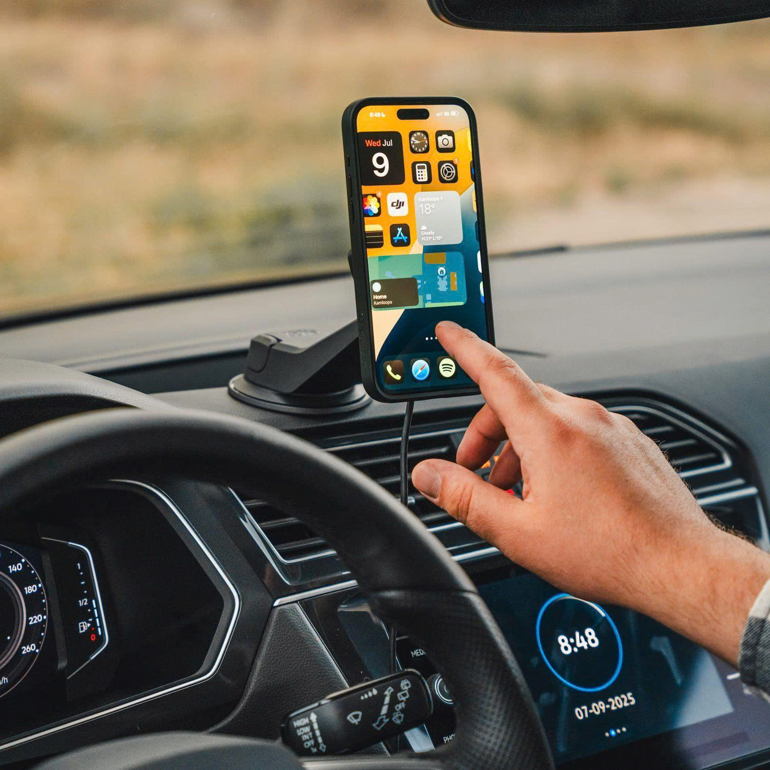 Giá Đỡ Điện Thoại QUAD LOCK Car Mount V2