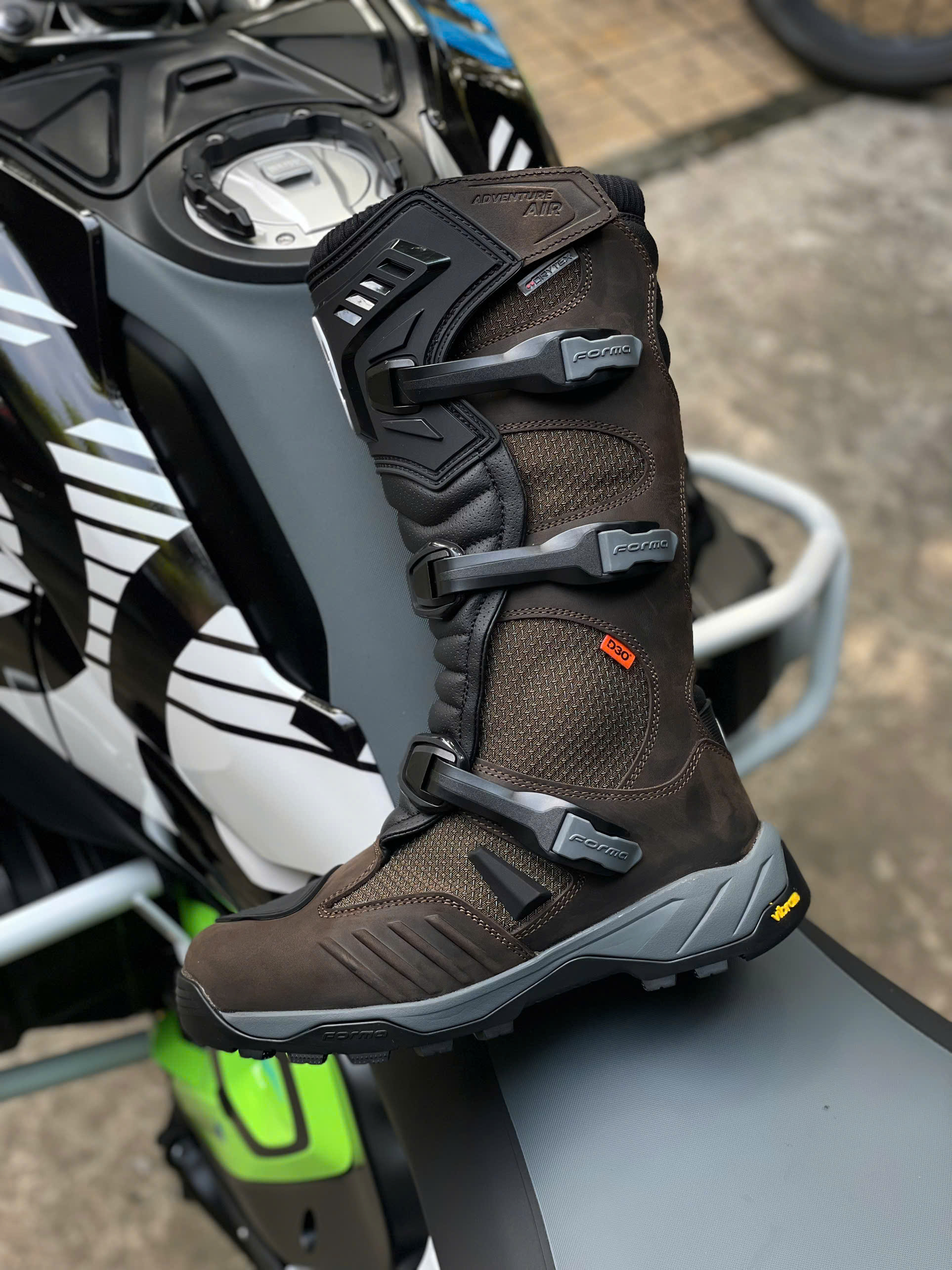 Giày FORMA ADVENTURE AIR Dry - Nâu