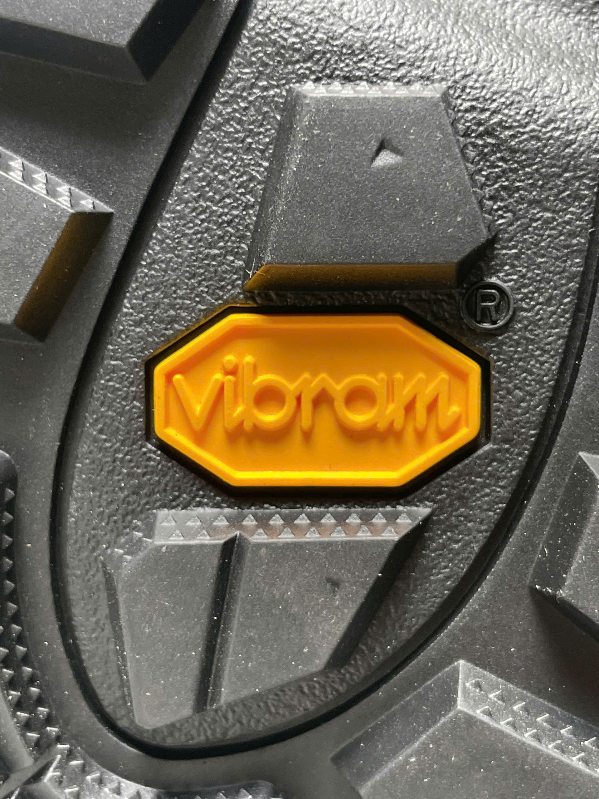 Giày FORMA ADVENTURE AIR Dry - Đen