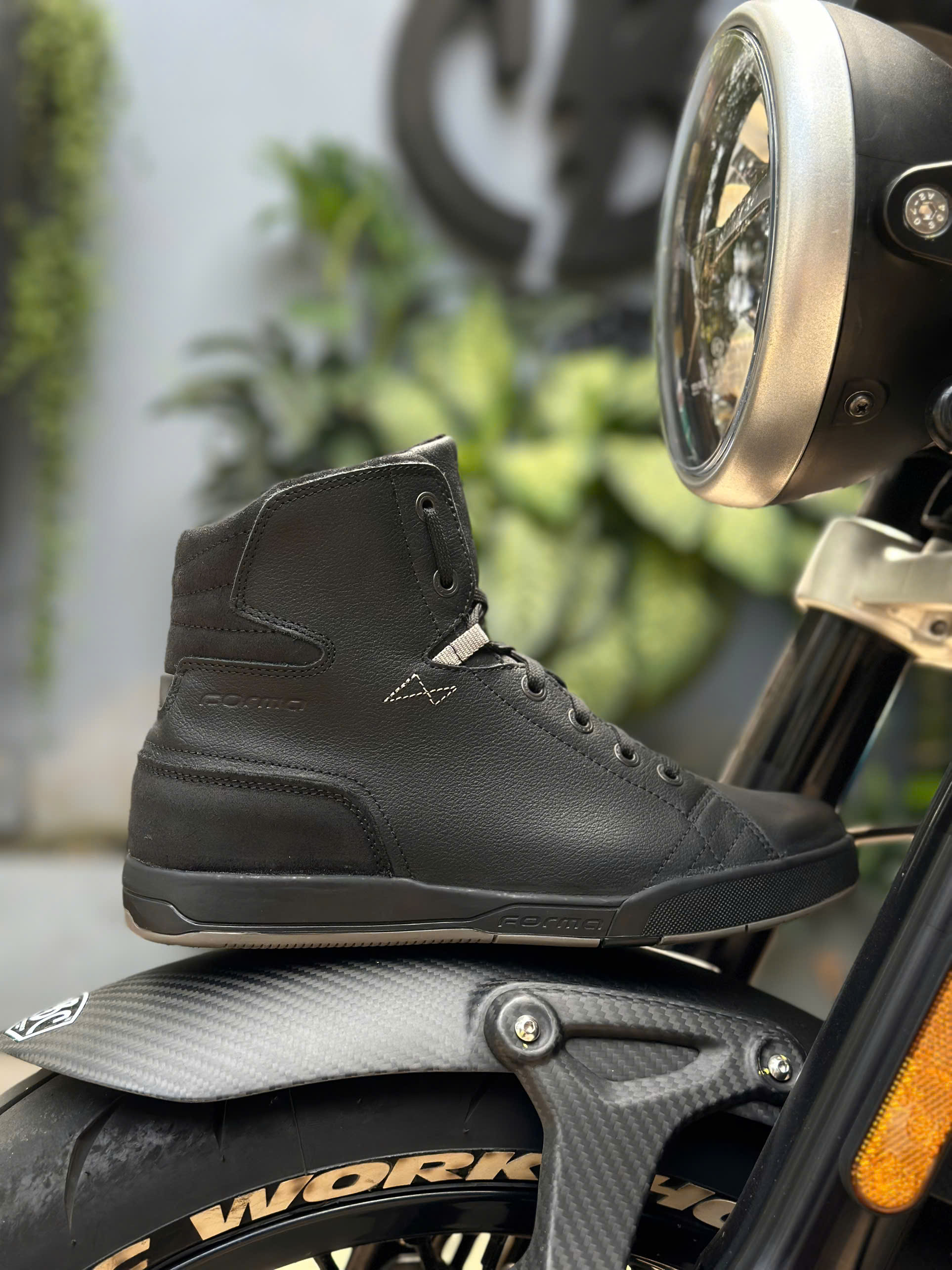 Giày Moto Forma Swift Dry - Đen