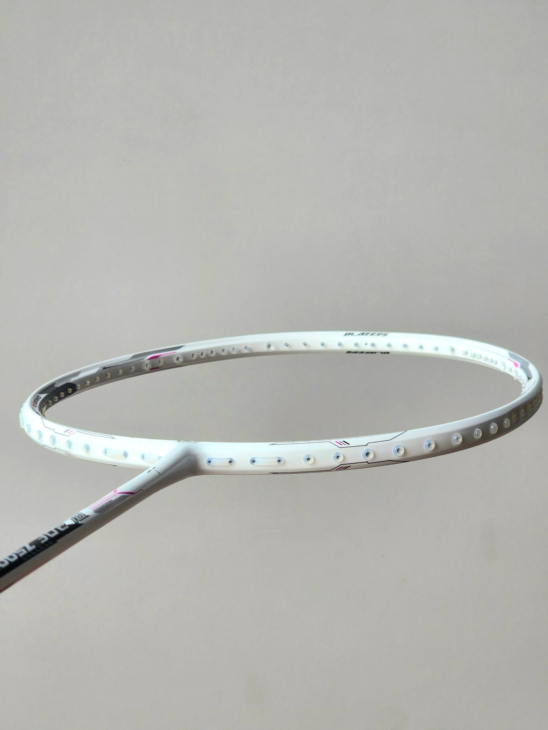 Vợt Cầu Lông VS Blade 7500 Trắng Đen - Chính hãng