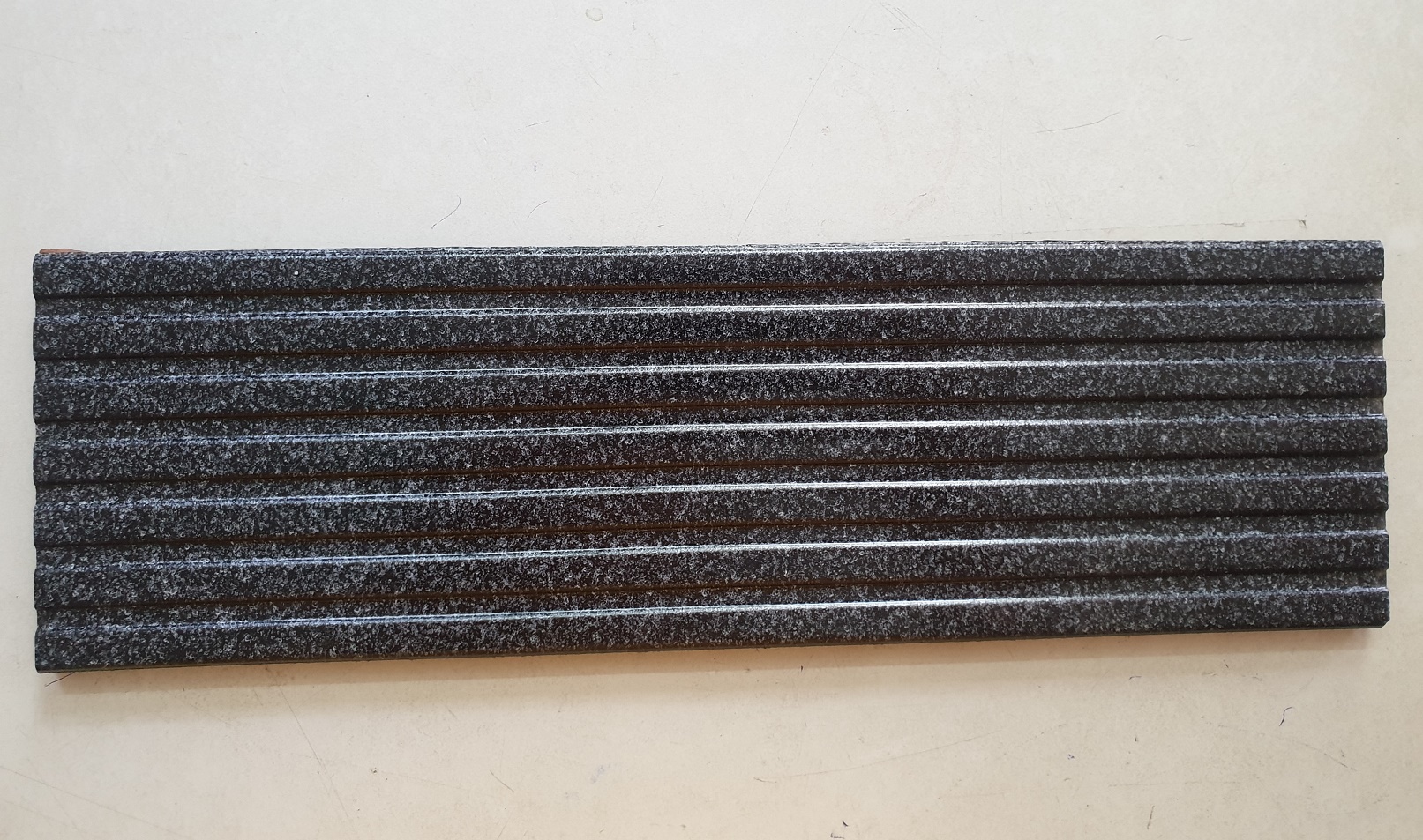 Gạch thẻ Cotra xám đậm 33x10cm Gốm Đất Việt