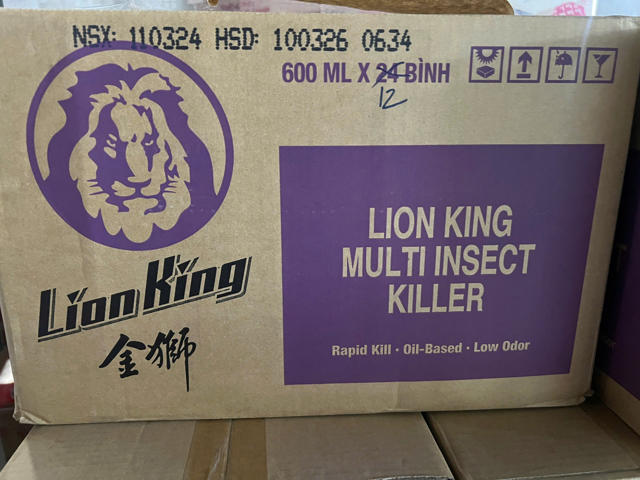 Bình Xịt Côn Trùng MULTI INSECT KILLER + nước rửa chén 400ml (Màu tím)