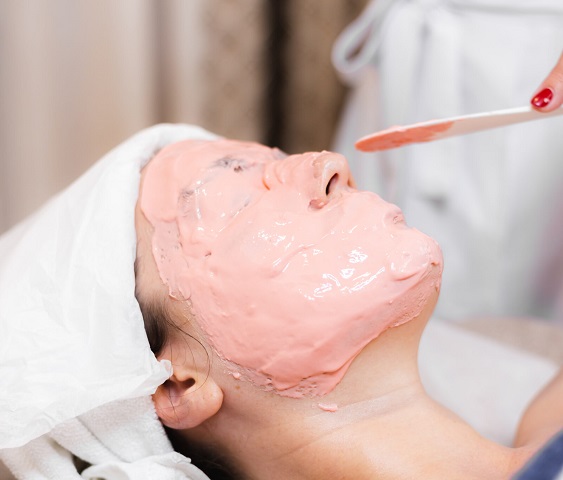 Mặt Nạ Dẻo Và Mặt Nạ Bột Khác Nhau Thế Nào?