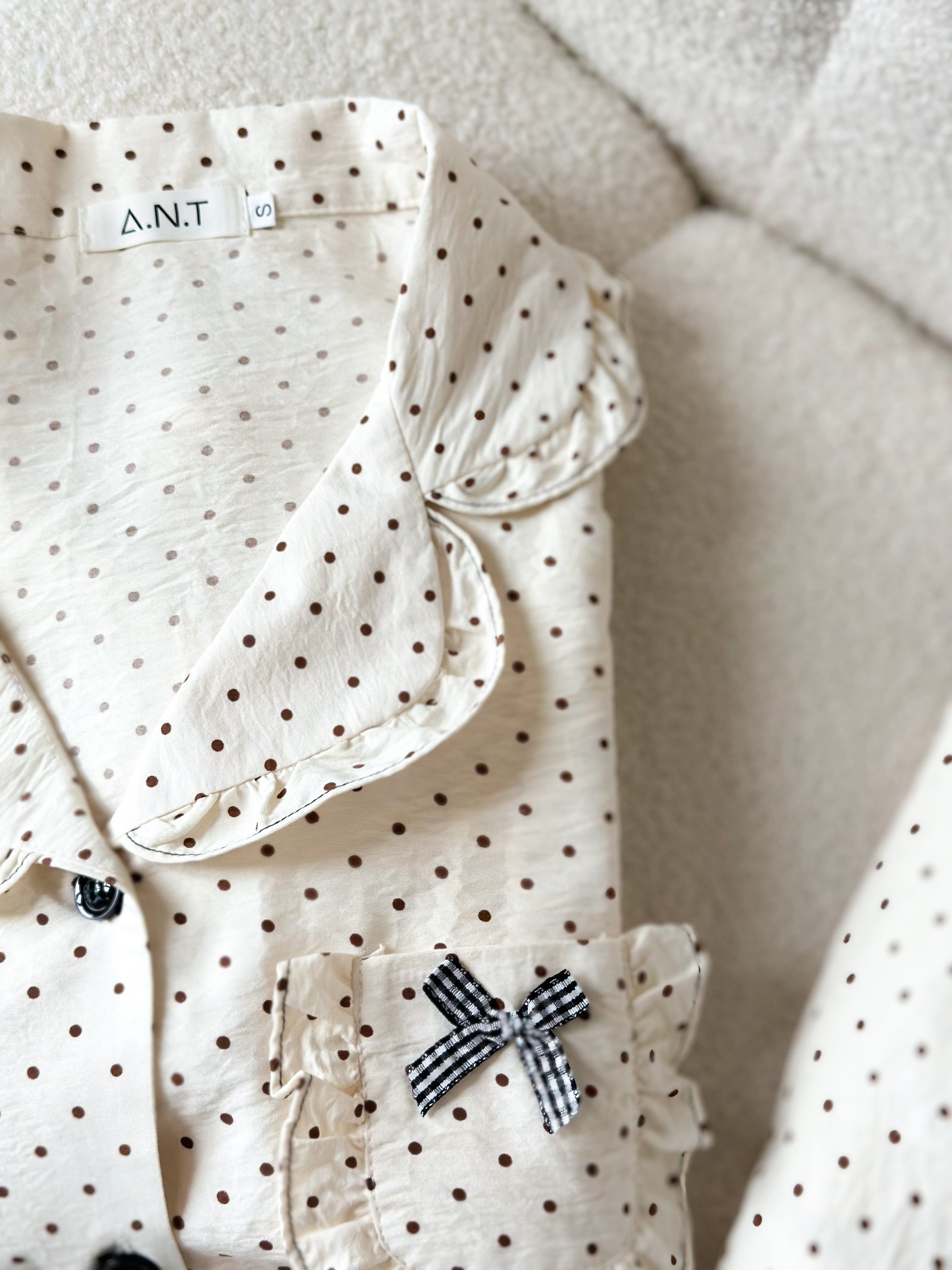 Bộ Pijama chấm bi chất liệu thô đũi Nhật vải nhập khẩu siêu xinh yêu cho các nàng , từ 40-65kg , hàng thiết kế thương hiệu ANT_P01