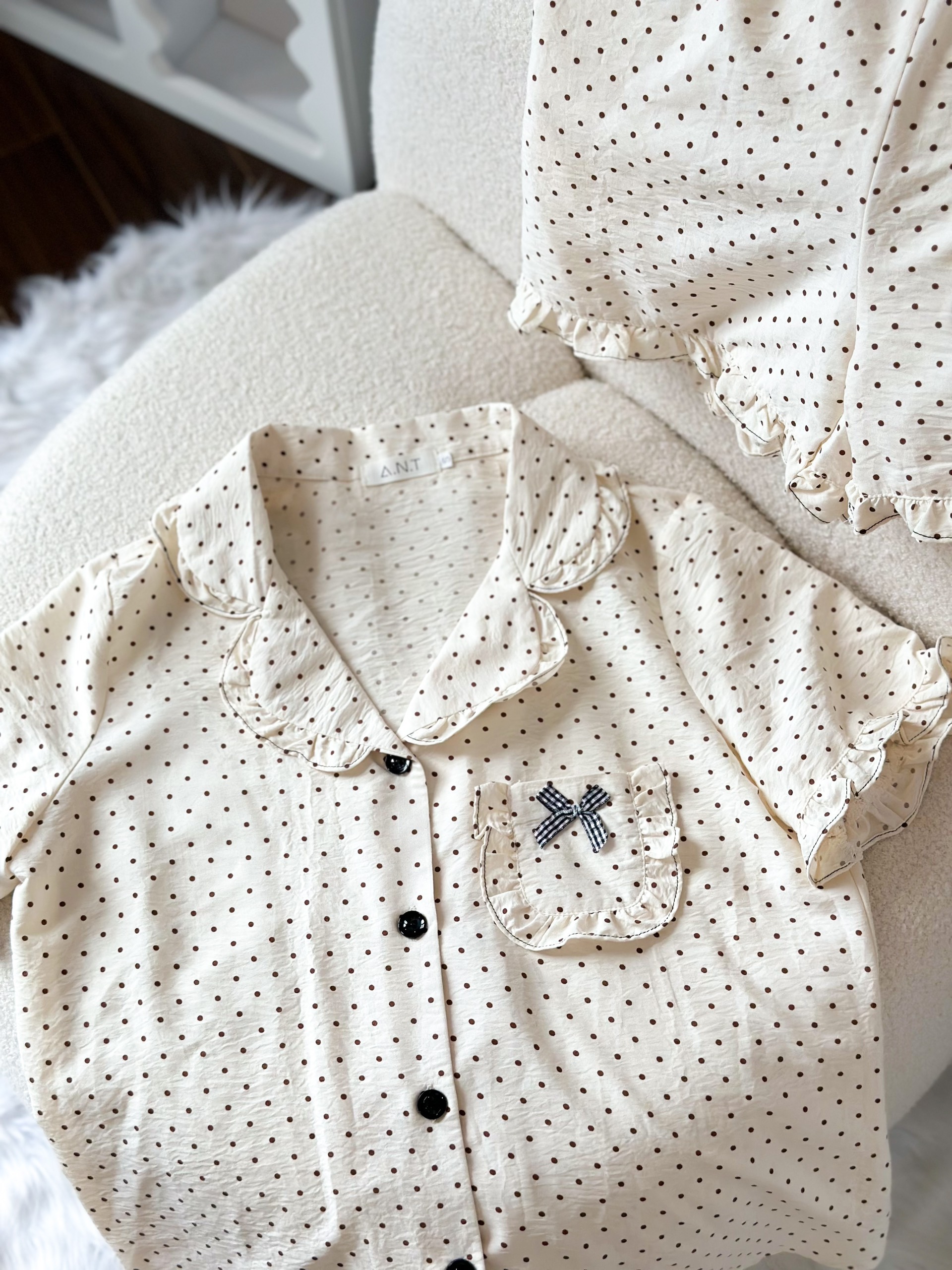 Bộ Pijama chấm bi chất liệu thô đũi Nhật vải nhập khẩu siêu xinh yêu cho các nàng , từ 40-65kg , hàng thiết kế thương hiệu ANT_P01