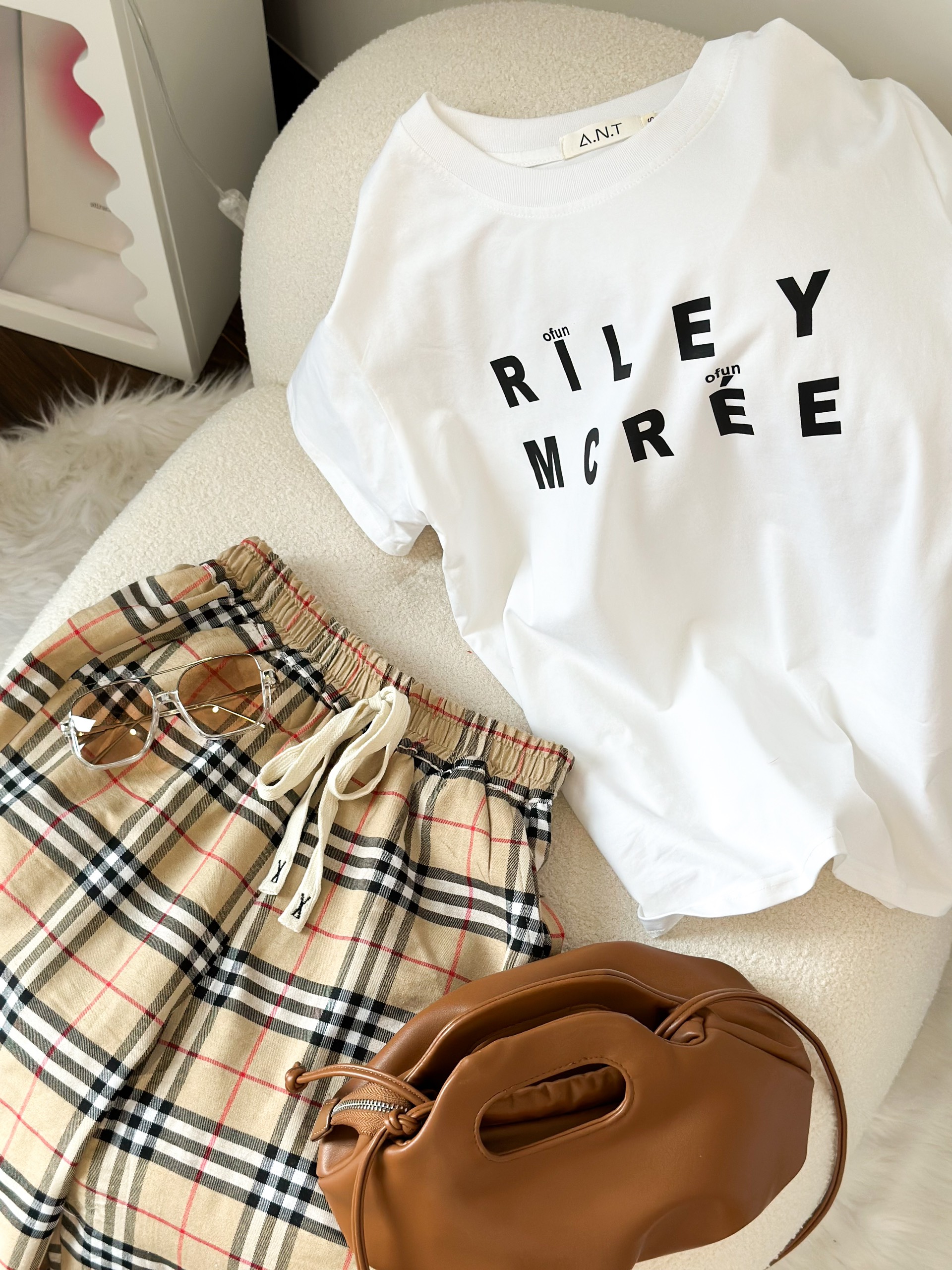 Set bộ cotton korea quần chất  kẻ caro siêu xịn mềm mịn phối áo chữ RILEY Trắng, in cao cấp (40-65kg) ANT_K05