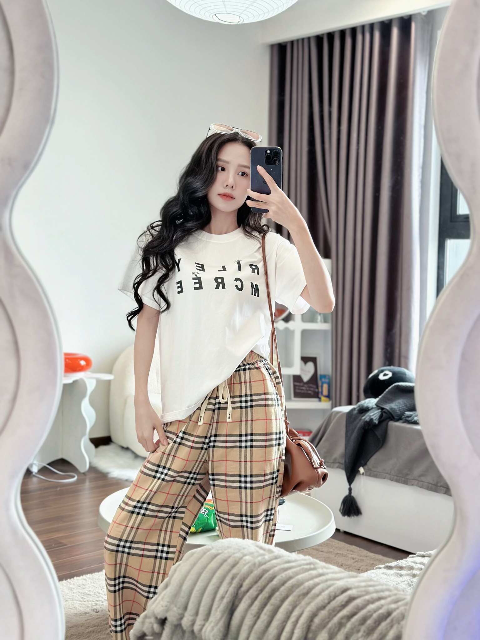 Set bộ cotton korea quần chất  kẻ caro siêu xịn mềm mịn phối áo chữ RILEY Trắng, in cao cấp (40-65kg) ANT_K05