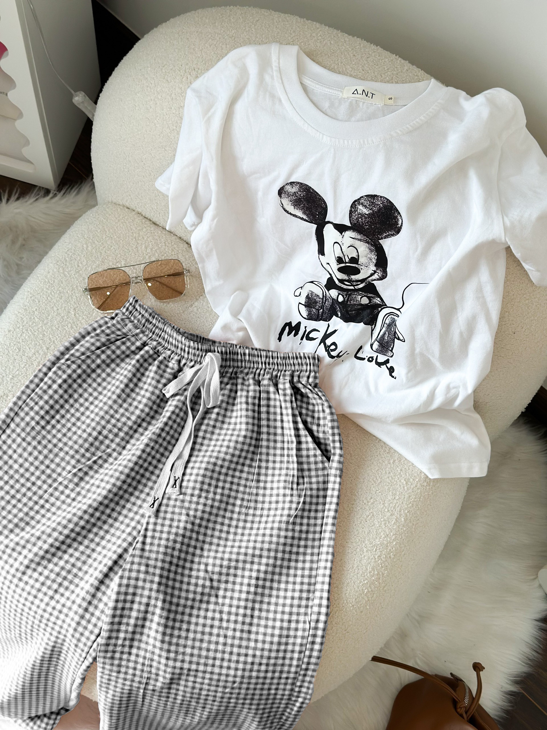Set Bộ Cotton Korea quần kẻ caro phối áo phông Mickey ngắn tay (40-65kg) ANT_K07