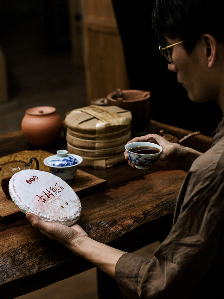 Phổ nhĩ chín Cổ Thụ Thục Liễu bánh 300g 2018