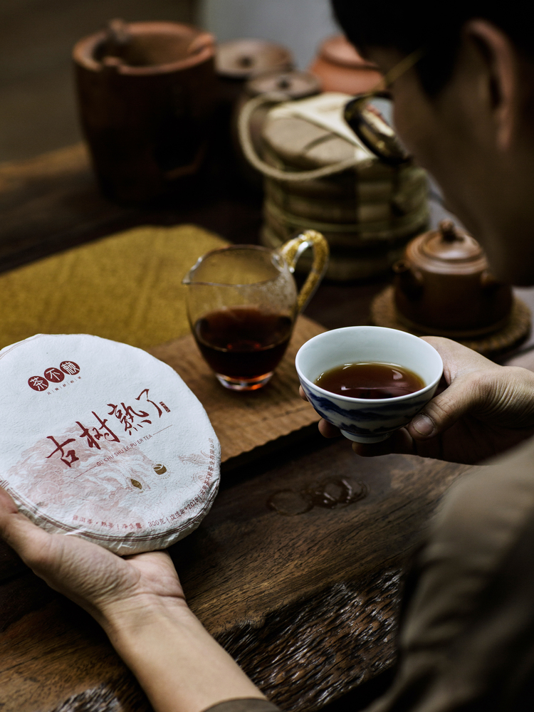Phổ nhĩ chín Cổ Thụ Thục Liễu bánh 300g 2018