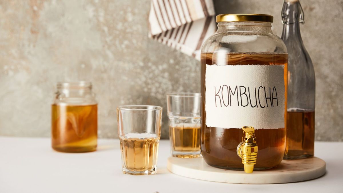 Kombucha là gì? Tác dụng thực sự với tiêu hóa & làn da