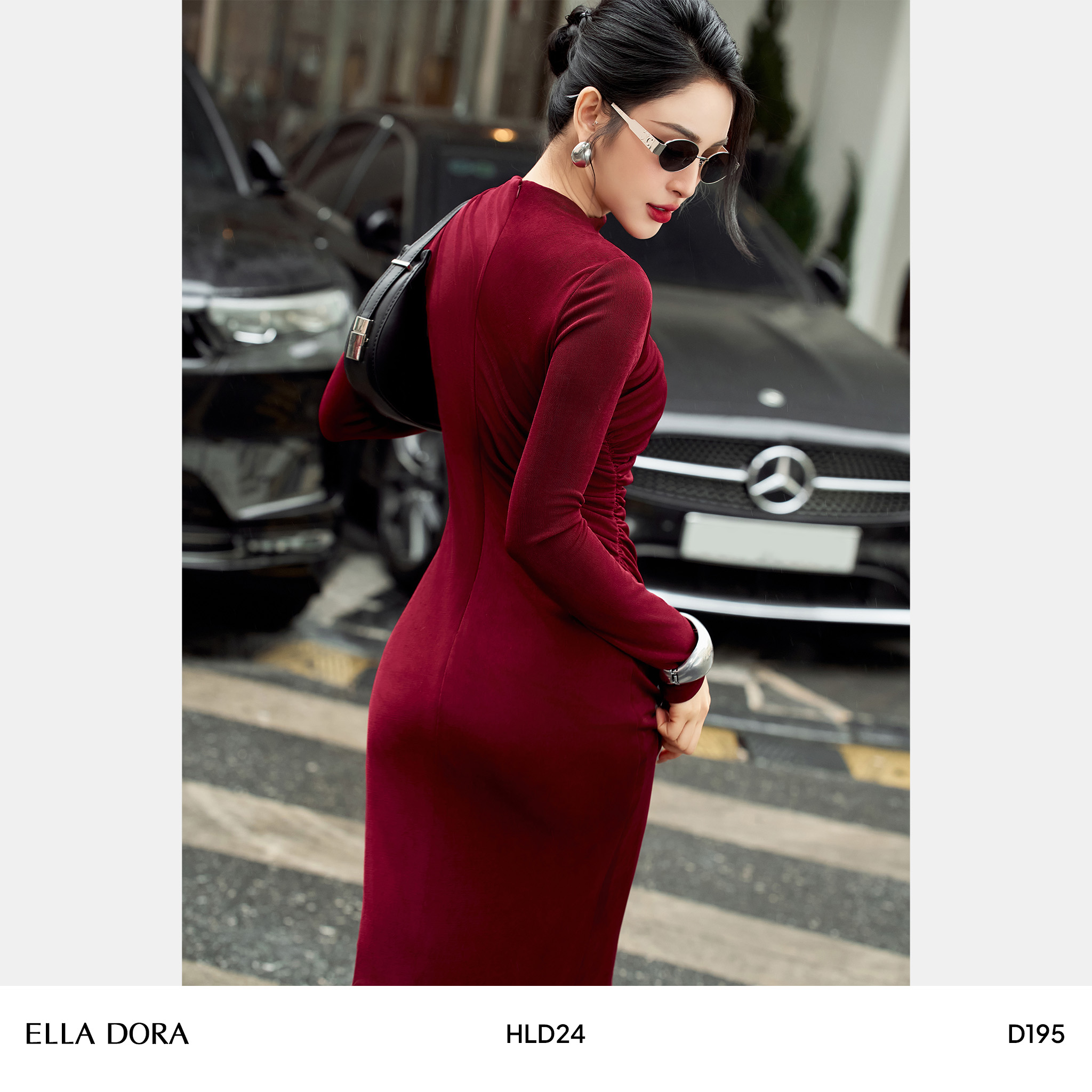 Đầm rúm cổ và eo đỏ đô