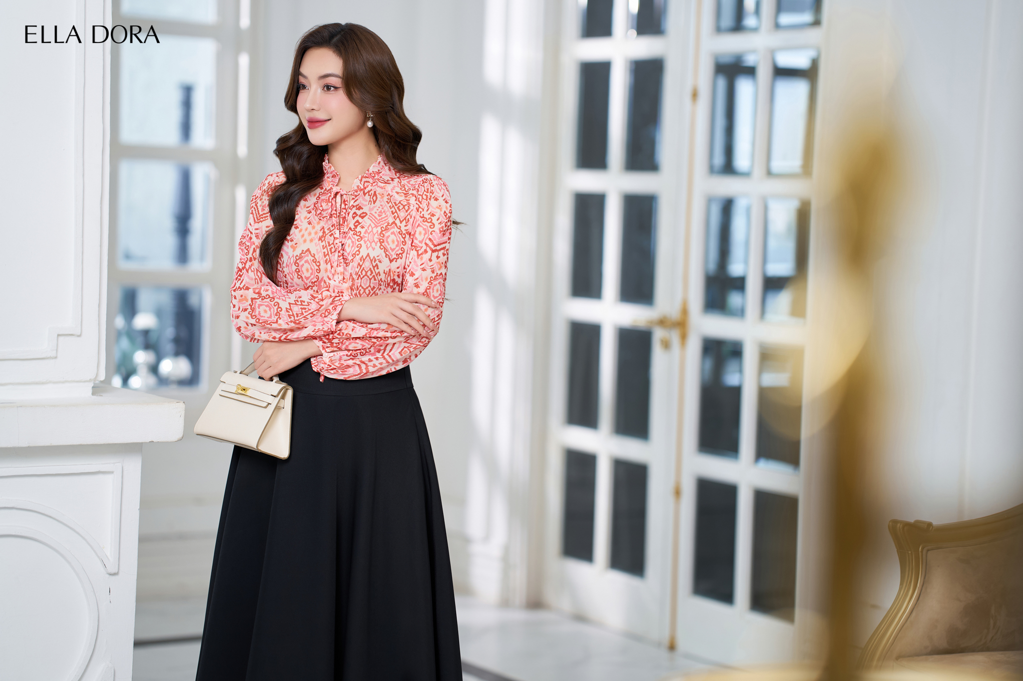 Sơ mi bèo hoạ tiết đỏ