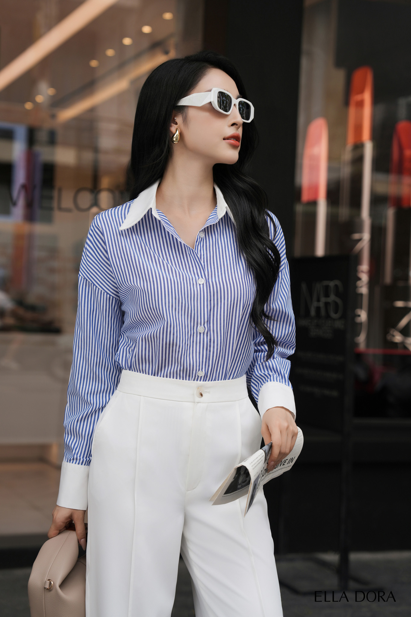 Sơ mi kẻ sọc xanh cổ phối trắng