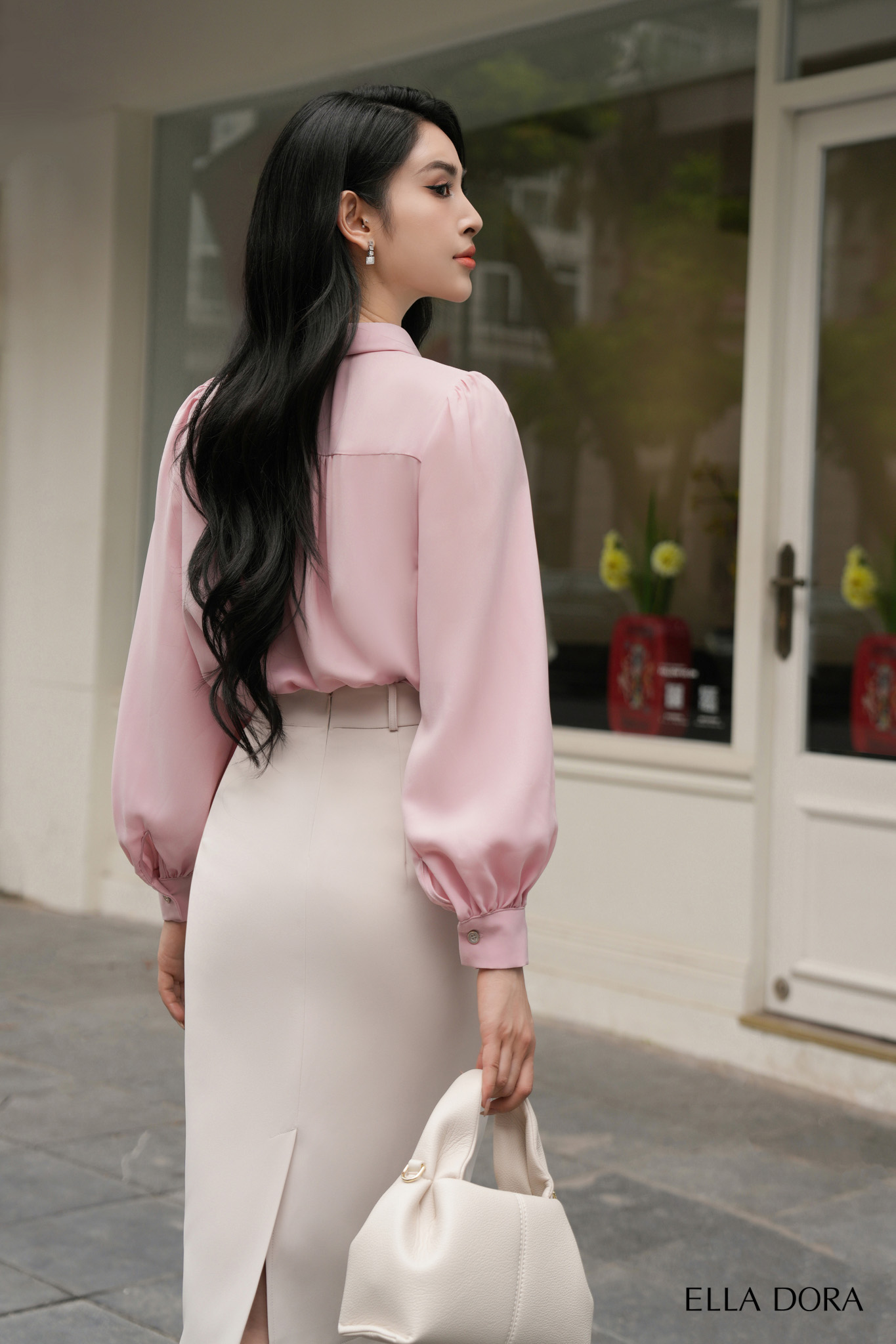 Sơ mi hồng phối dây thả