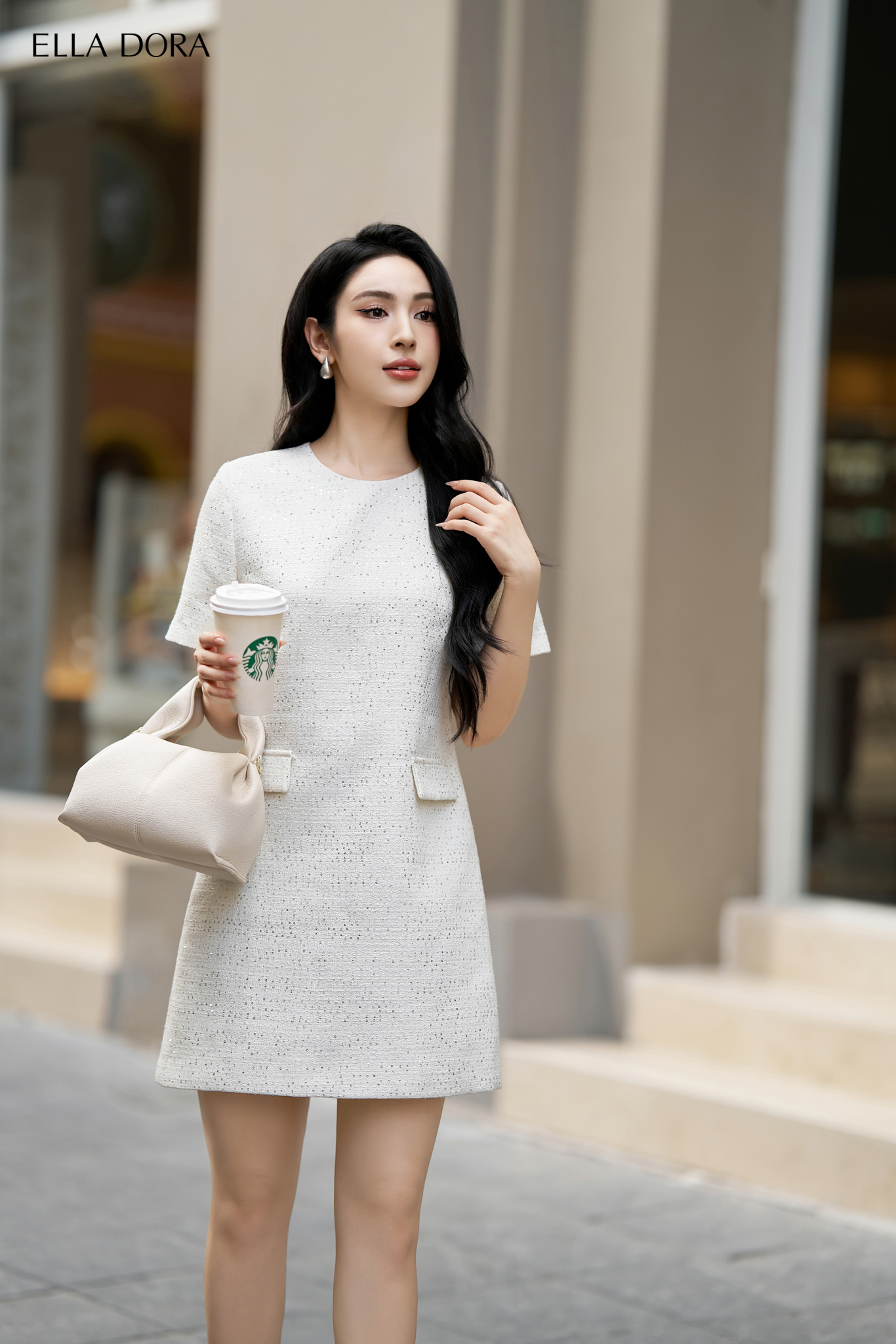 Đầm tweed be kim sa