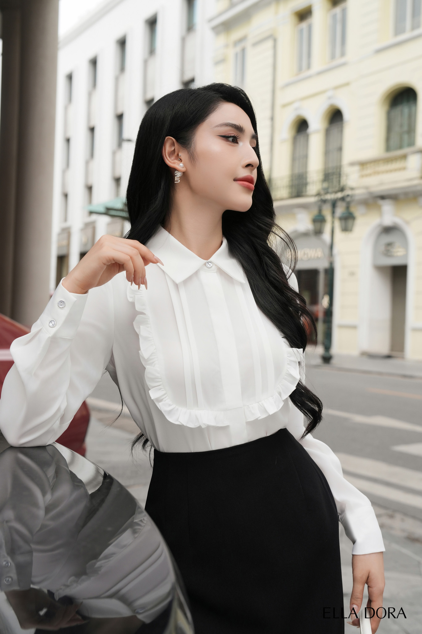 Sơ mi bèo và li ngực