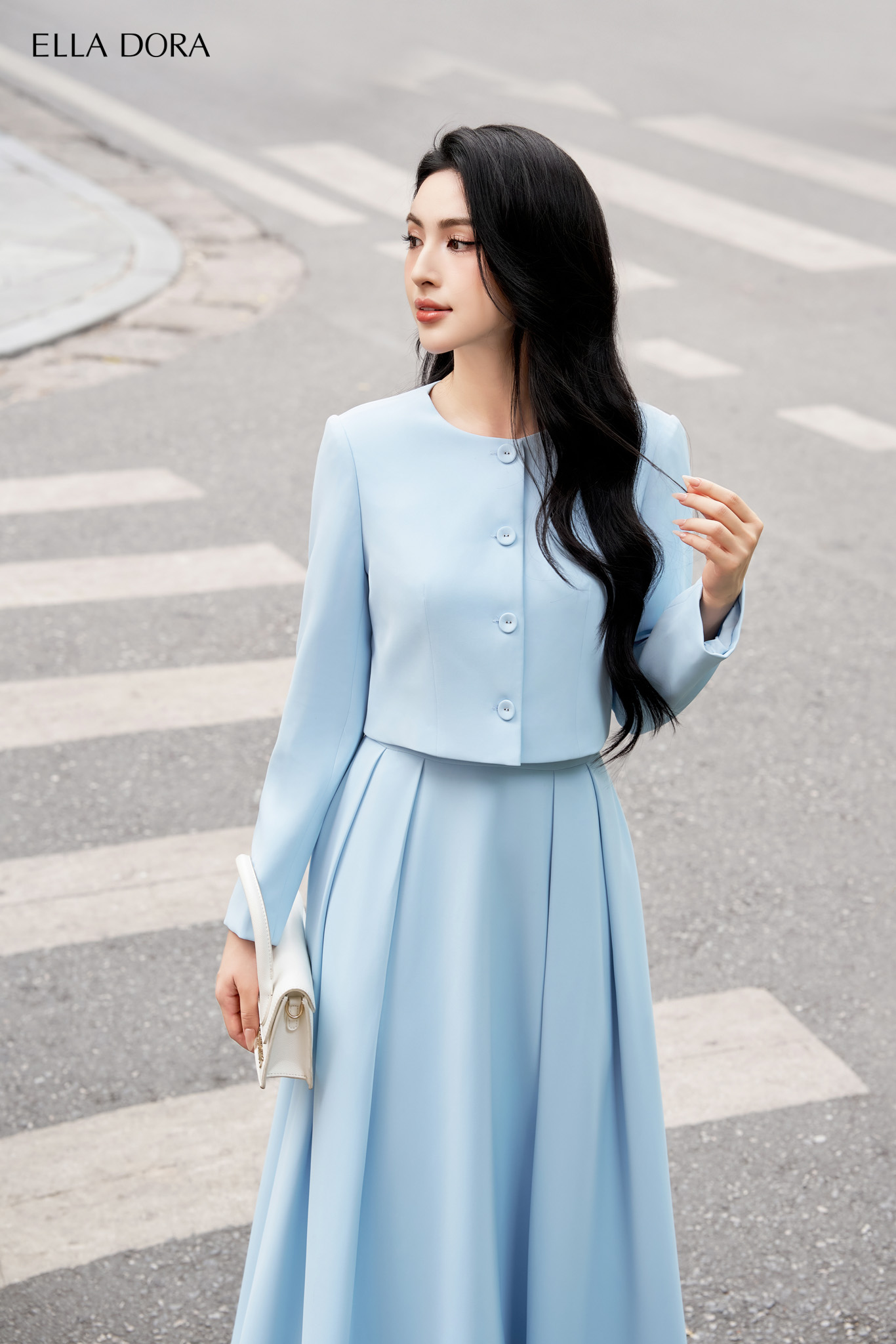 Set  cổ tròn xanh lơ