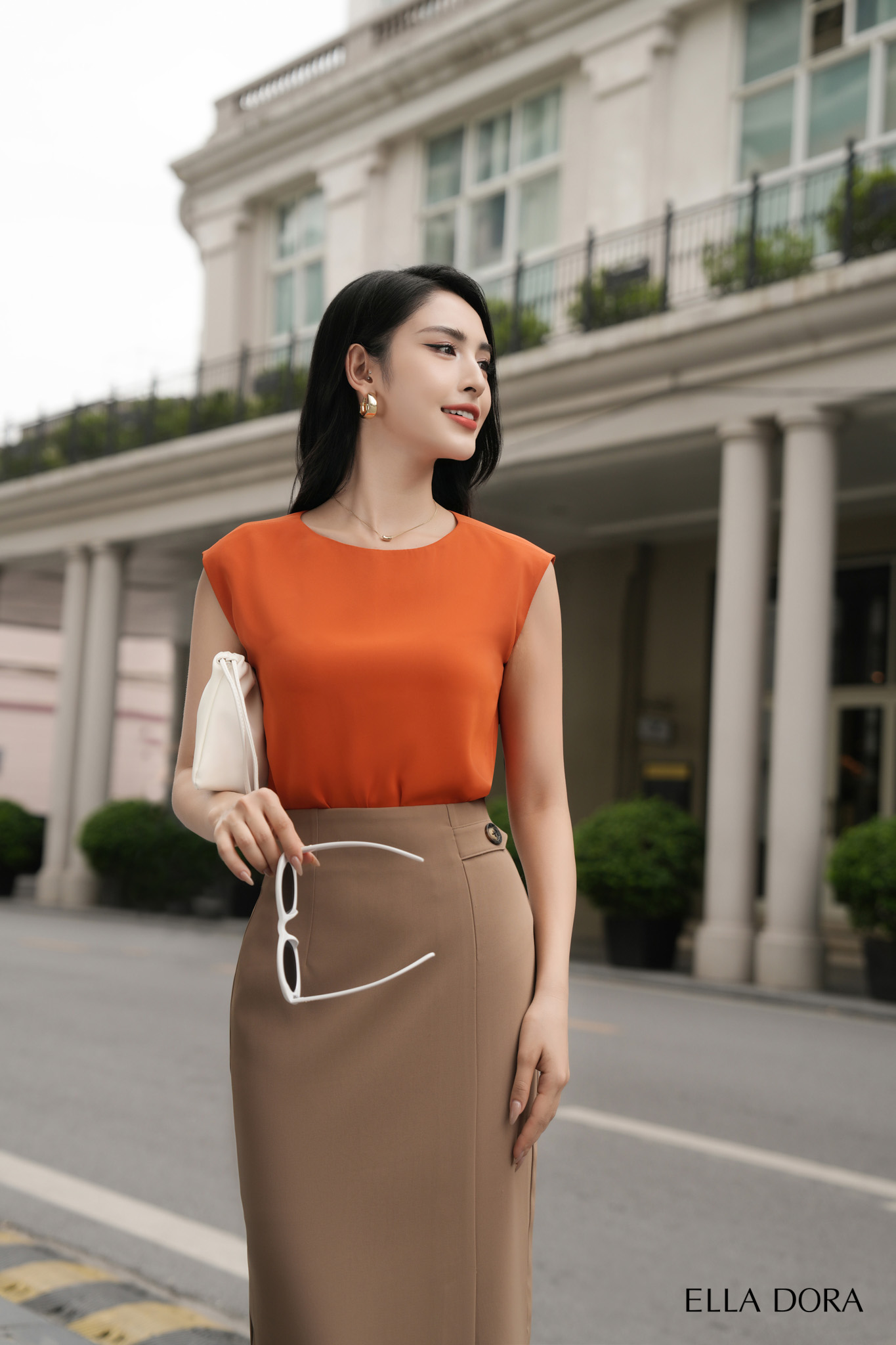 Chân váy nâu 1 cúc