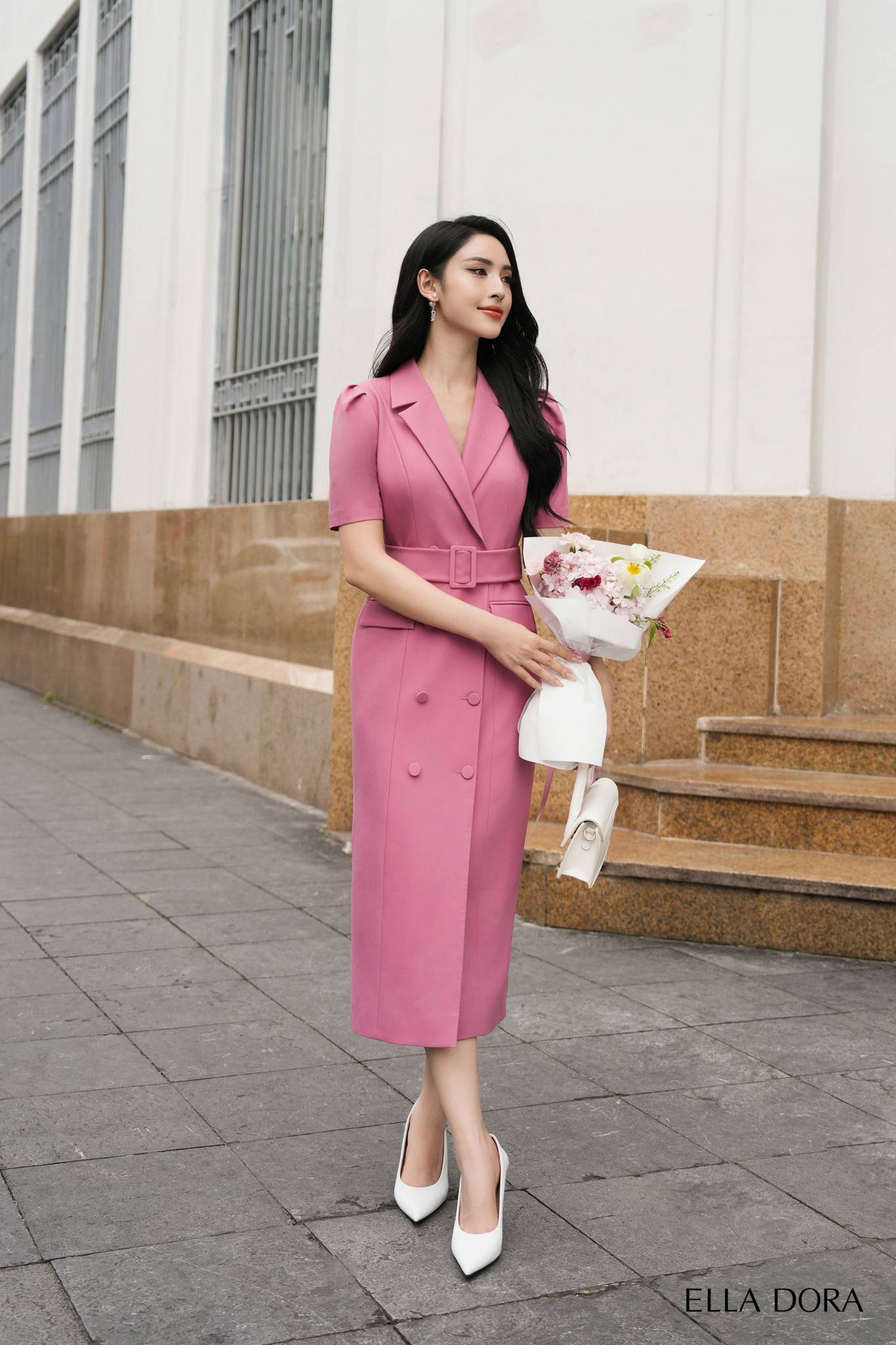 Đầm cổ ve đai bọc