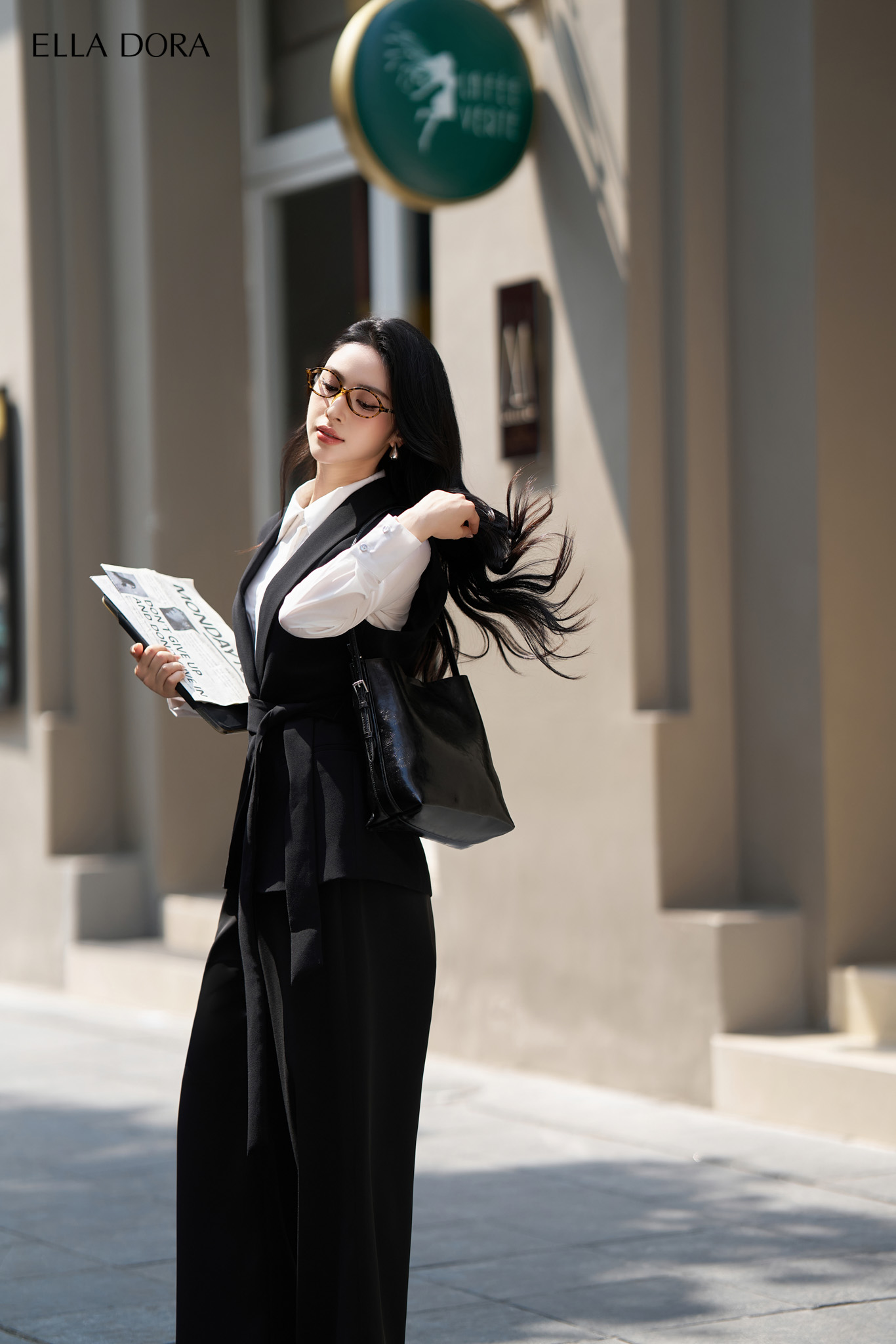 Blazer sát nách có dây buộc