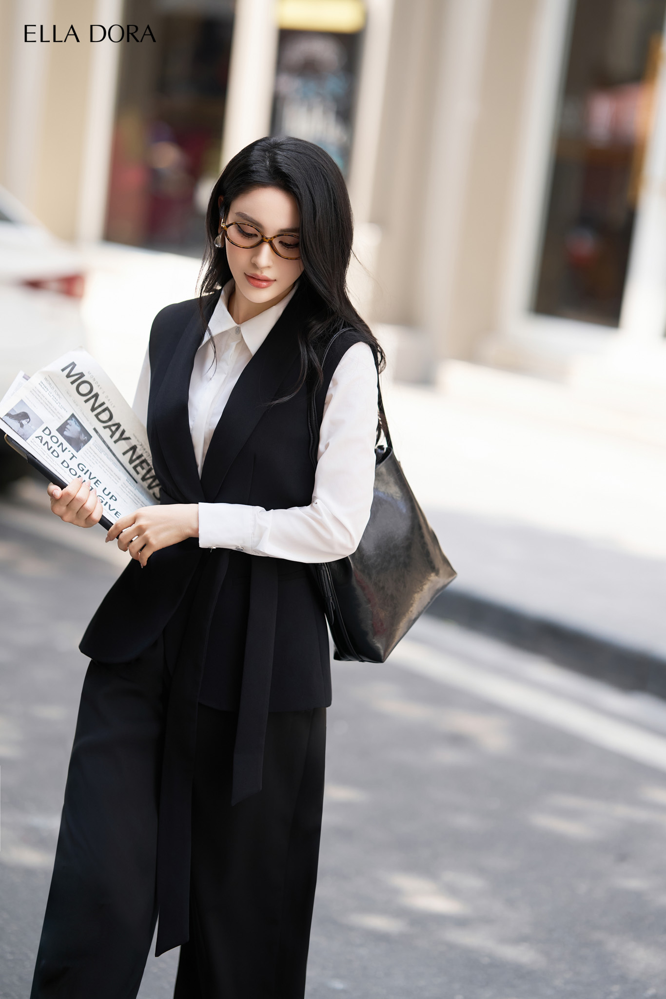 Blazer sát nách có dây buộc