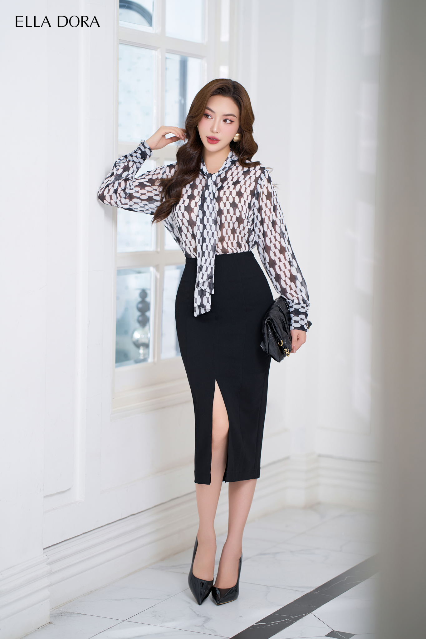 Sơ mi tơ trắng đen