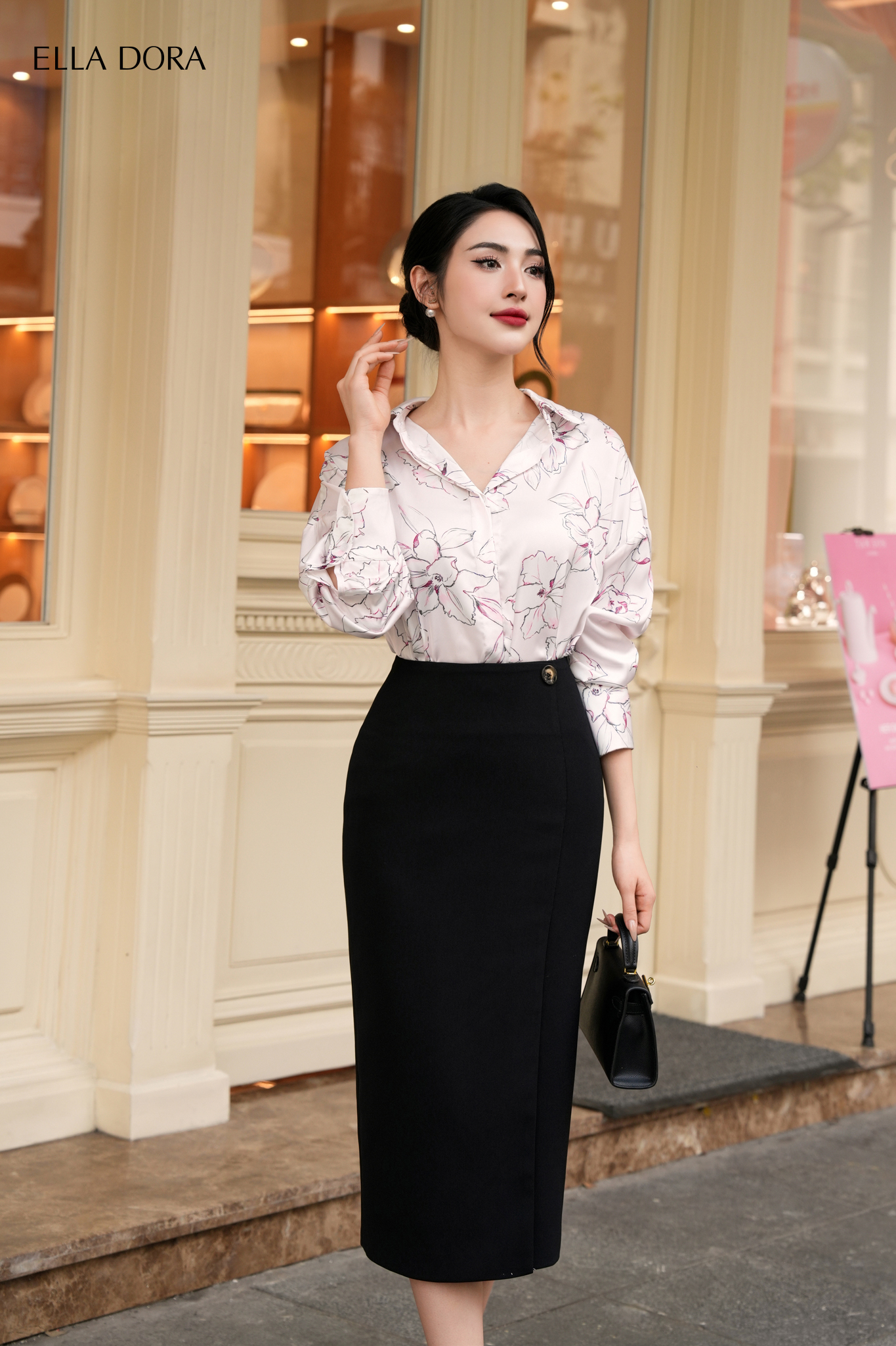 Sơ mi lụa hoa dáng thoải mái