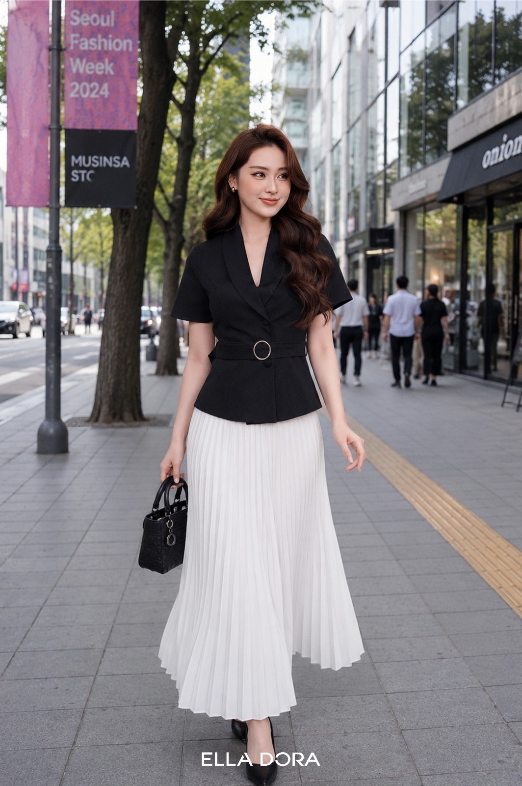 Áo kiểu cổ ve tròn