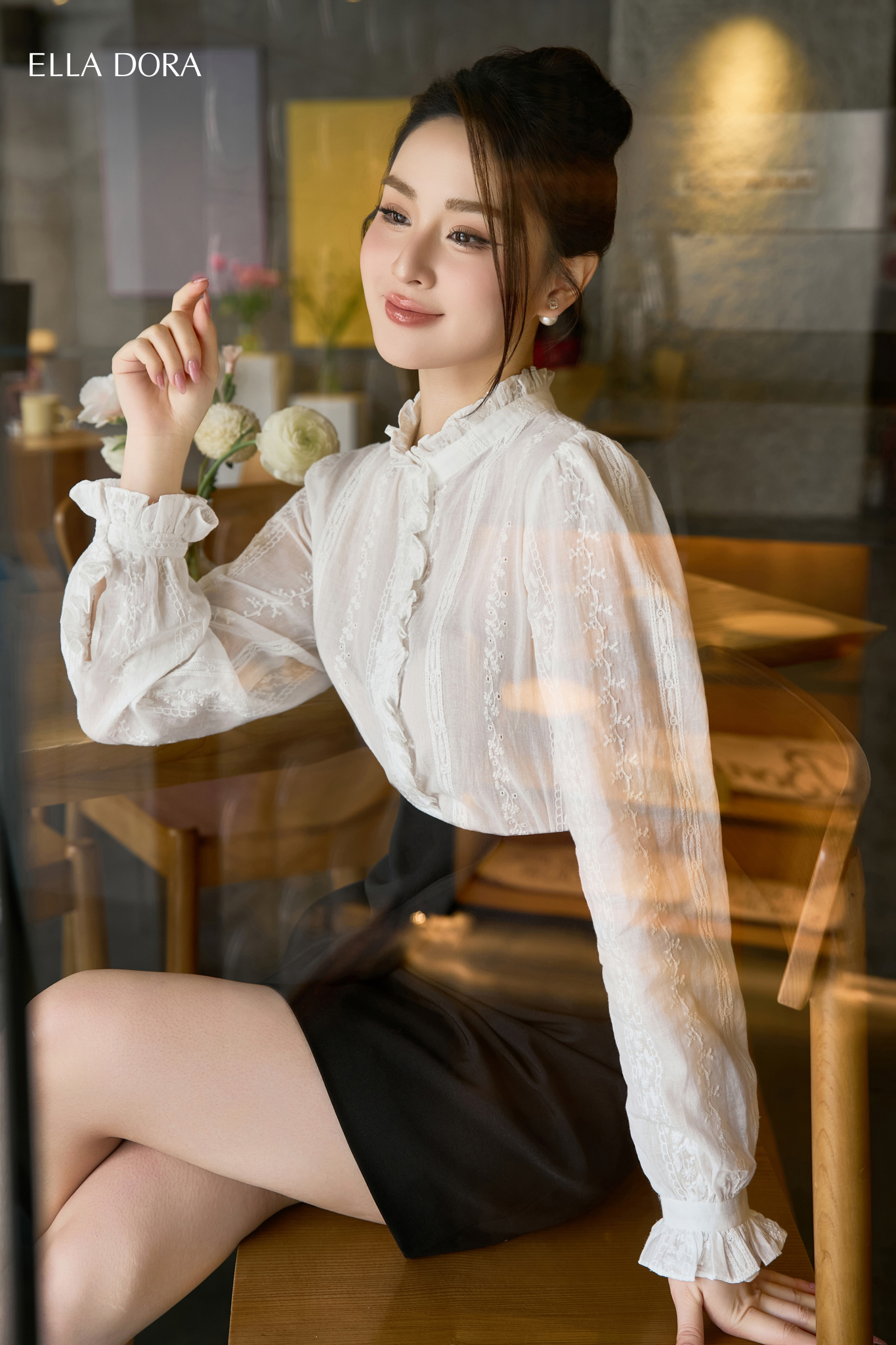 Chân váy ngắn tà lệch