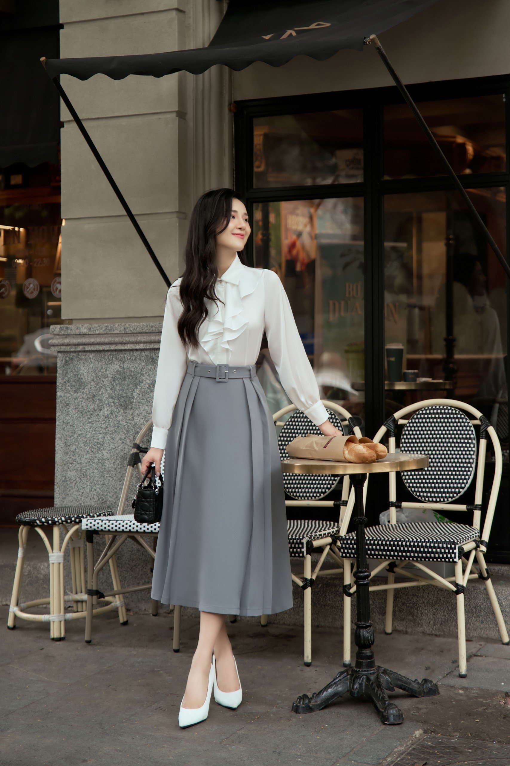 Sơ mi cổ đức bèo to