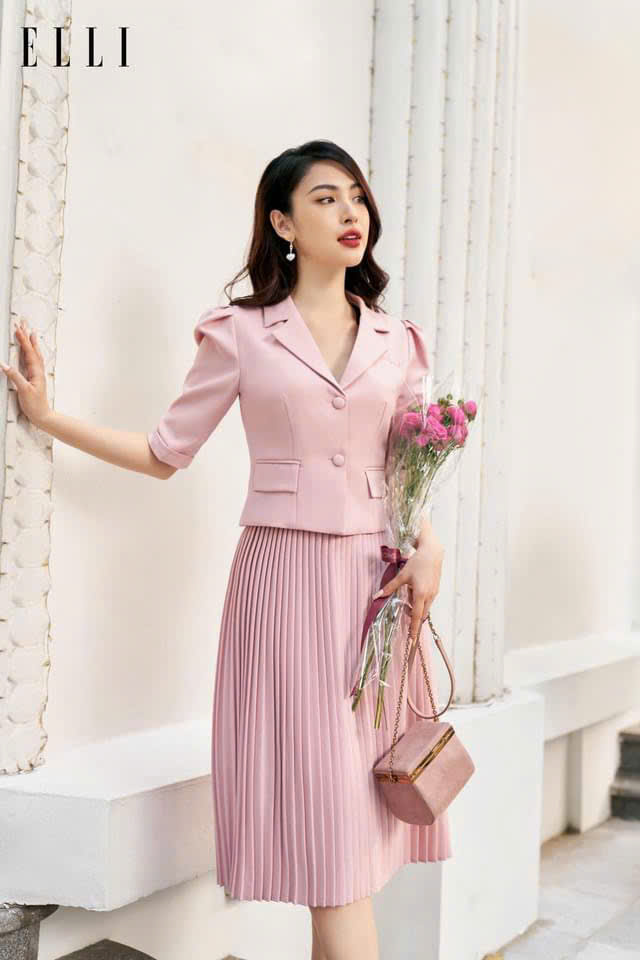 Áo kiểu cổ ve tay bồng