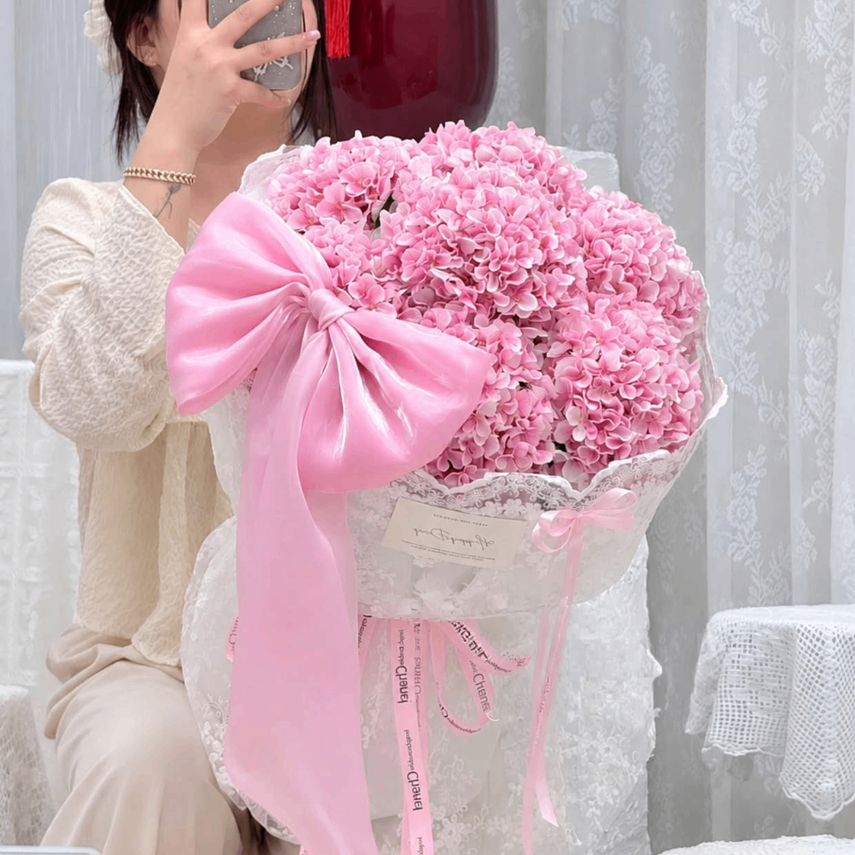 Bó hoa lụa cẩm tú cầu màu hồng – Dịu dàng, tinh tế