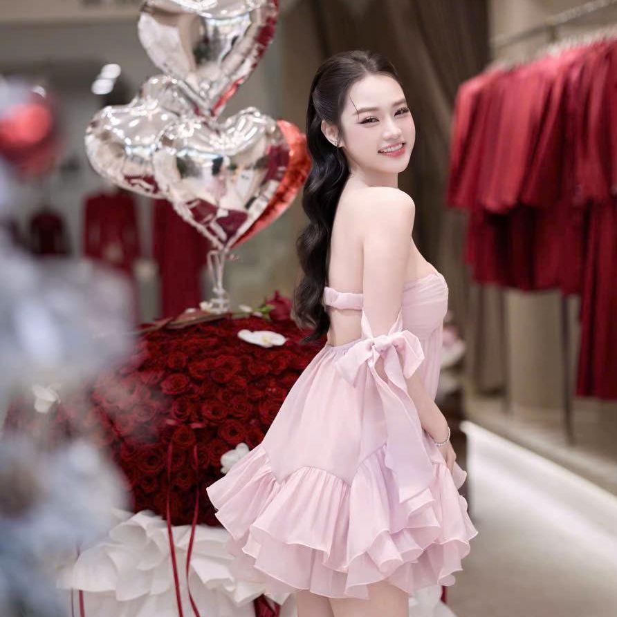 999 Bông Hoa Sáp Màu Đỏ - Bó To Lãng Mạn